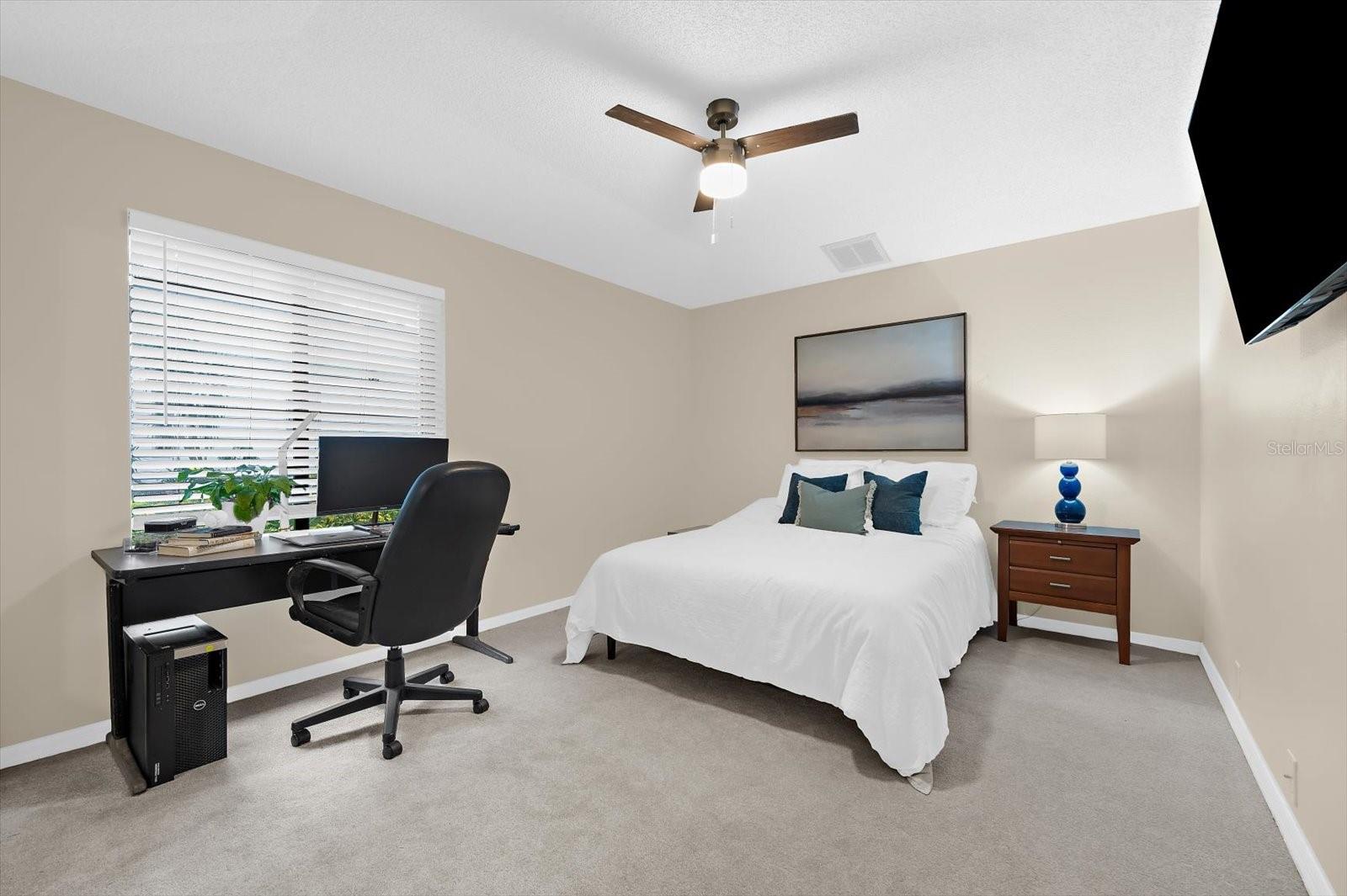 Listing photo id 28 for 2309 Landing Way