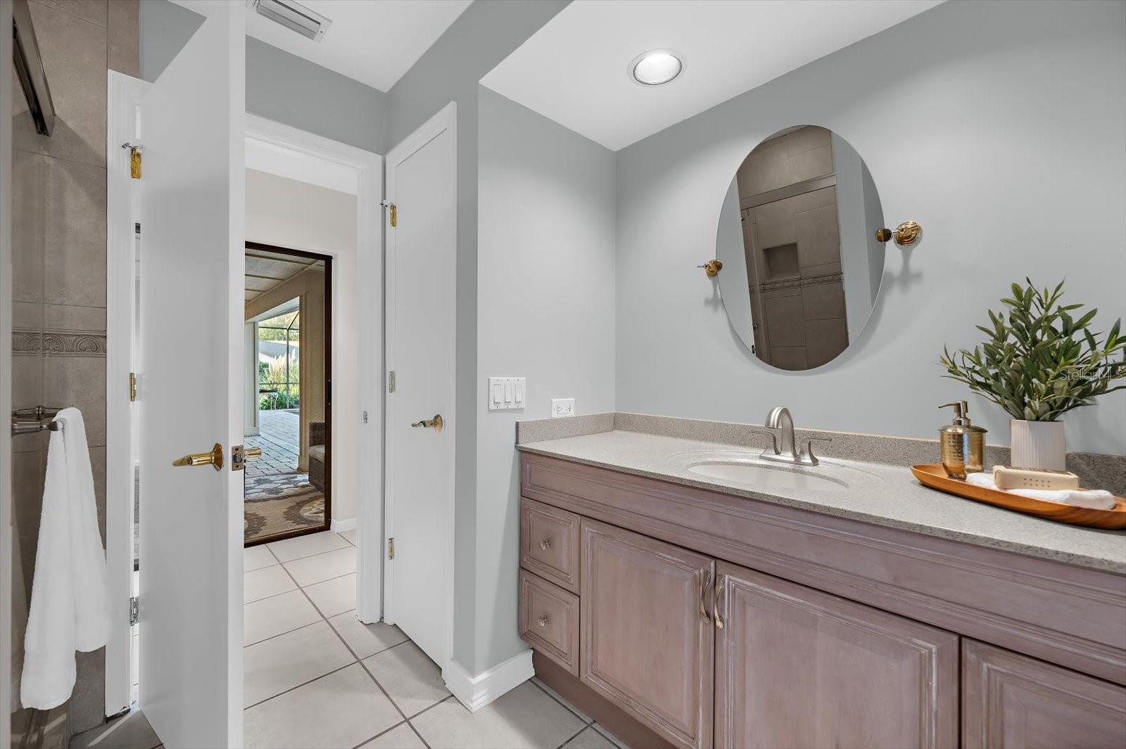 Listing photo id 31 for 2309 Landing Way