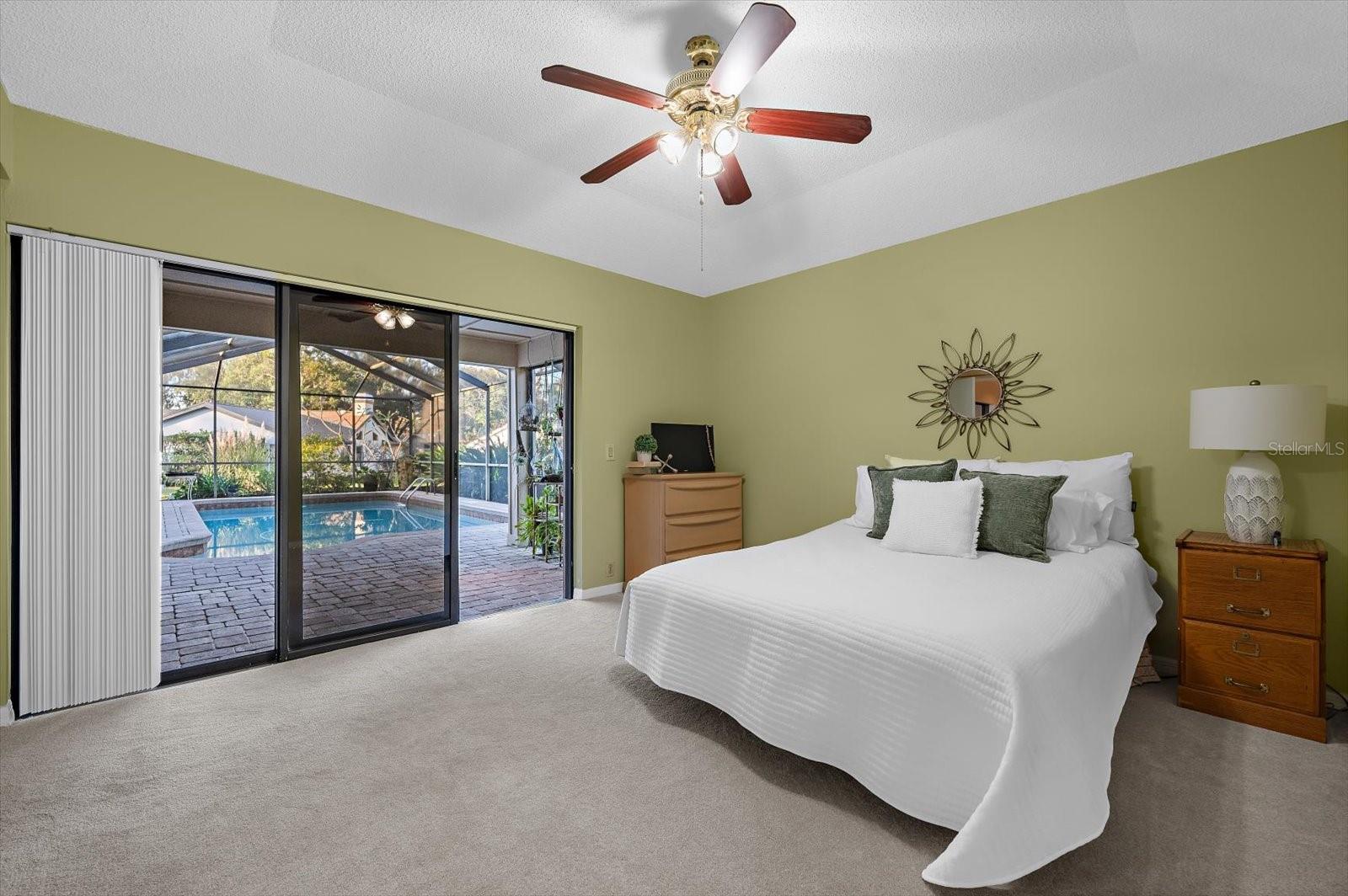 Listing photo id 33 for 2309 Landing Way