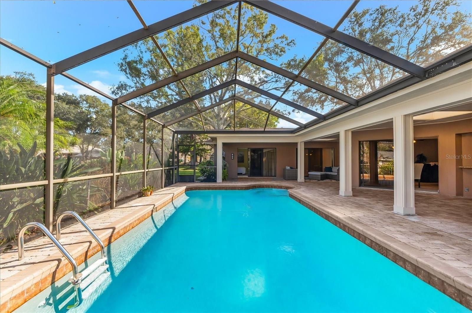 Listing photo id 42 for 2309 Landing Way