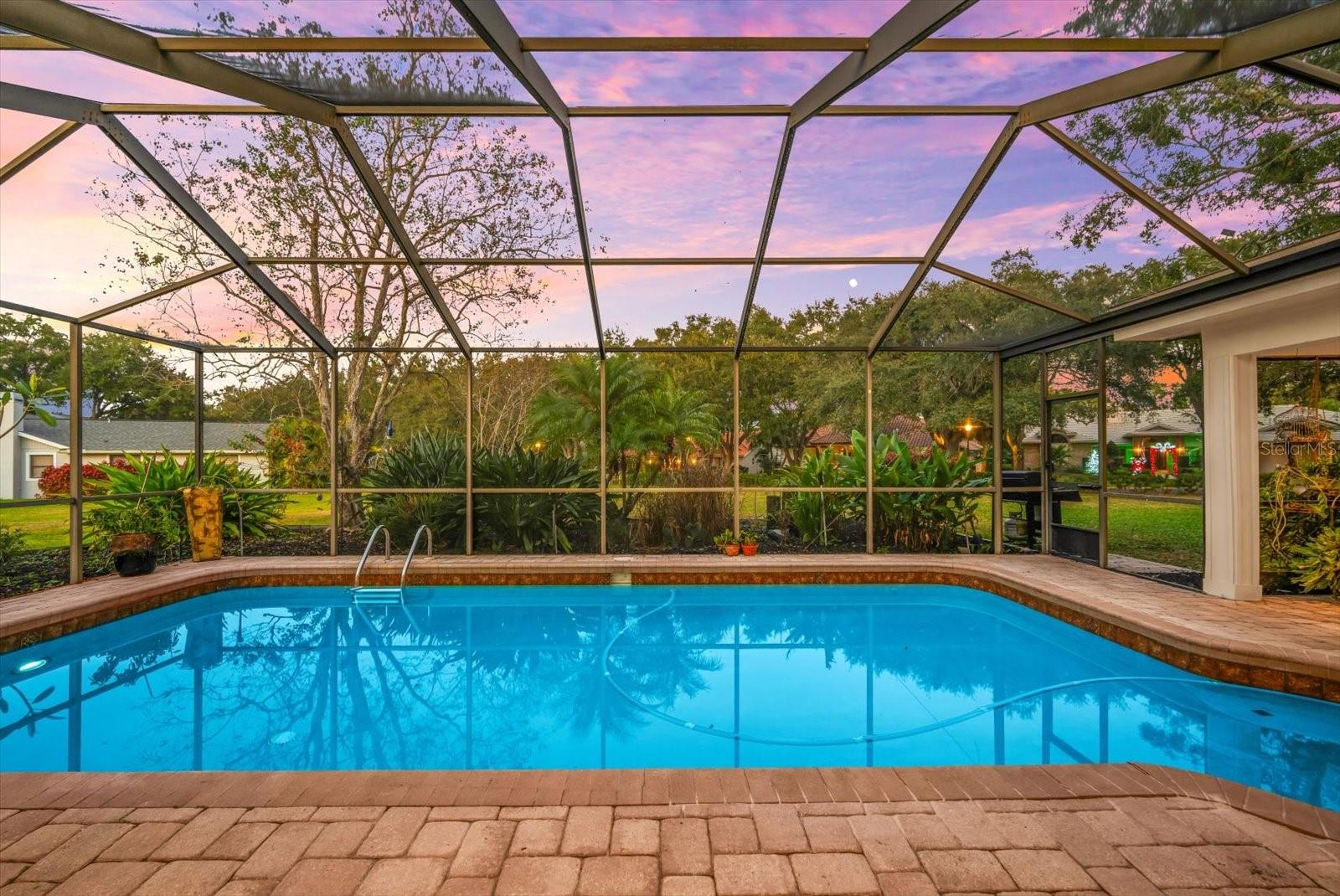 Listing photo id 44 for 2309 Landing Way