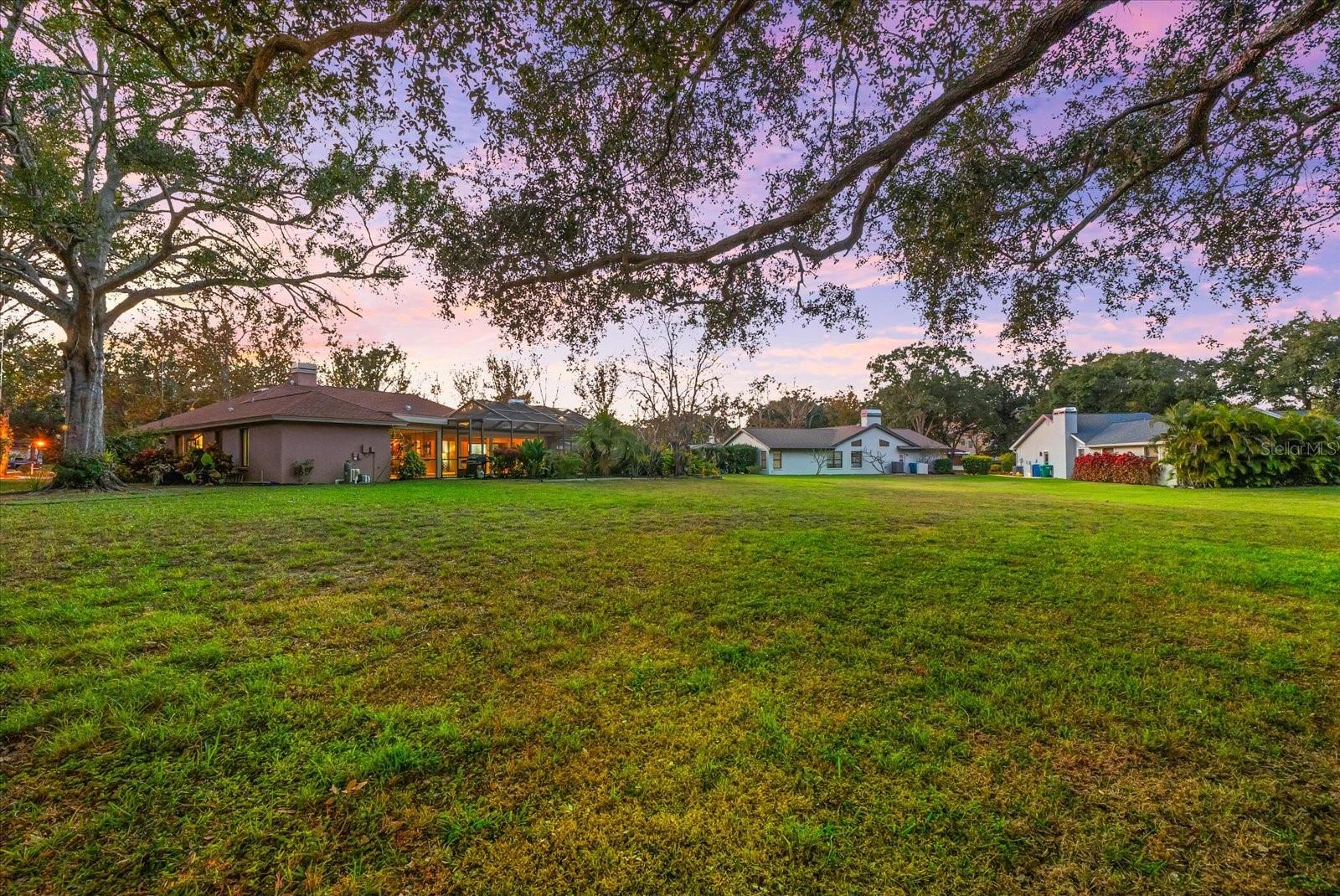 Listing photo id 46 for 2309 Landing Way