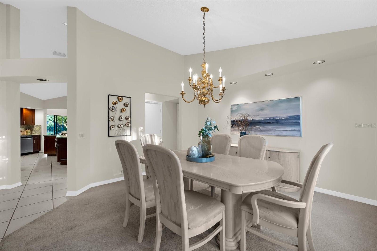 Listing photo id 6 for 2309 Landing Way