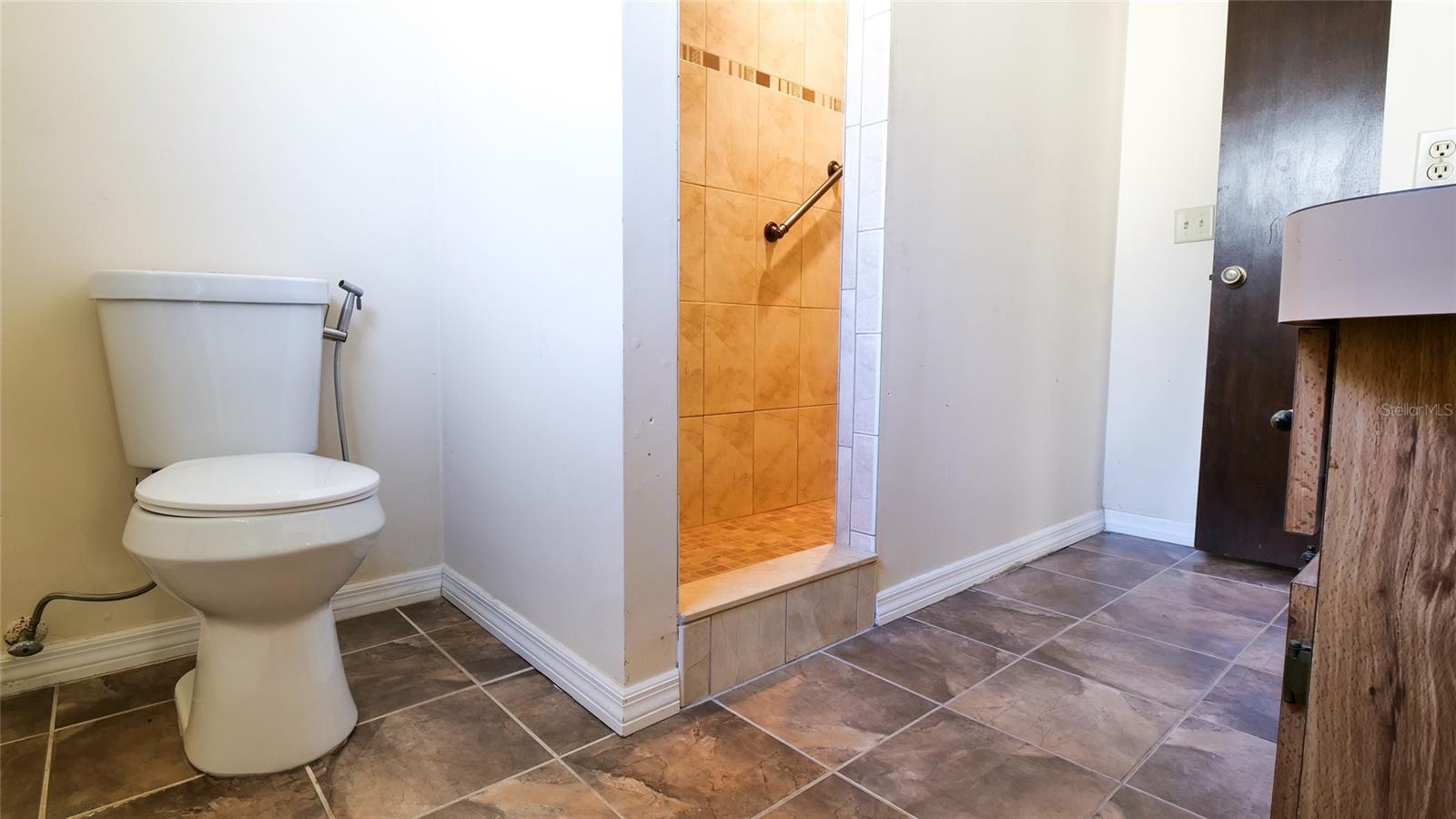 Image 15 of 38 For 10960 Echo Loop