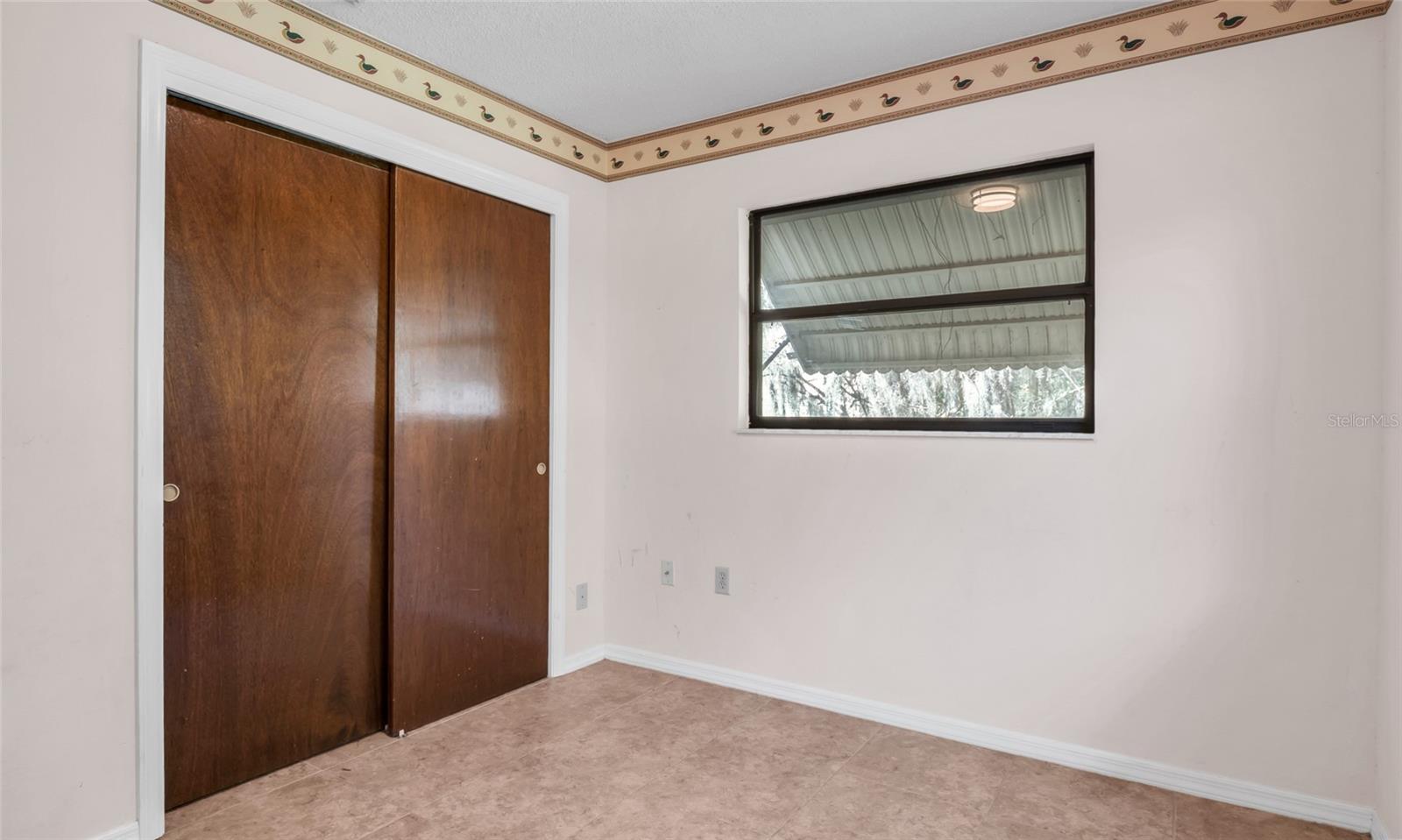 Image 17 of 38 For 10960 Echo Loop