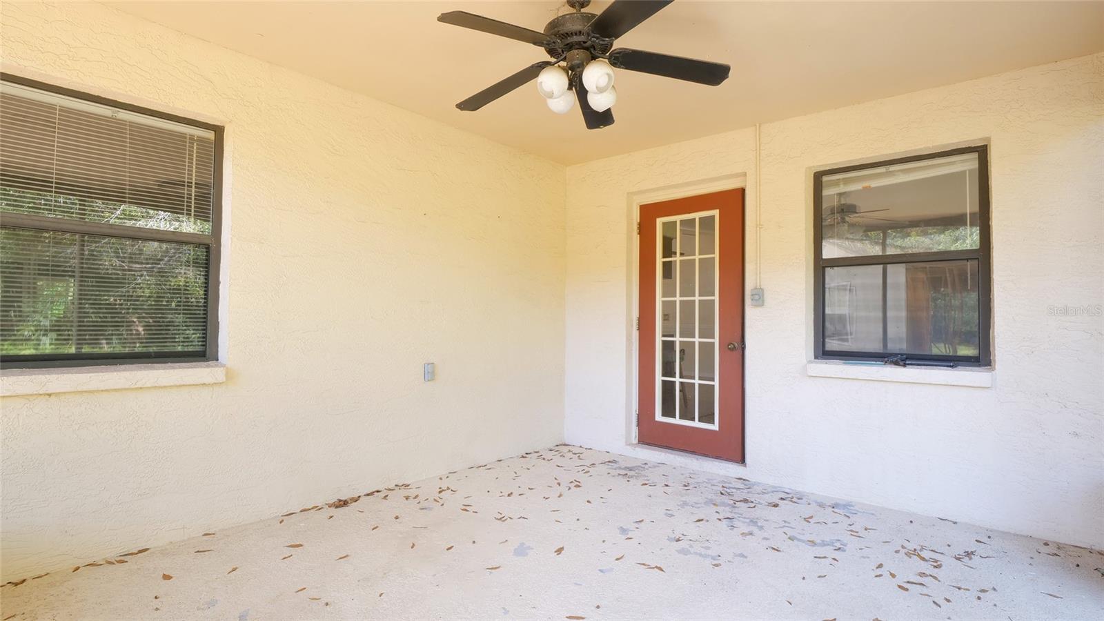 Image 27 of 38 For 10960 Echo Loop