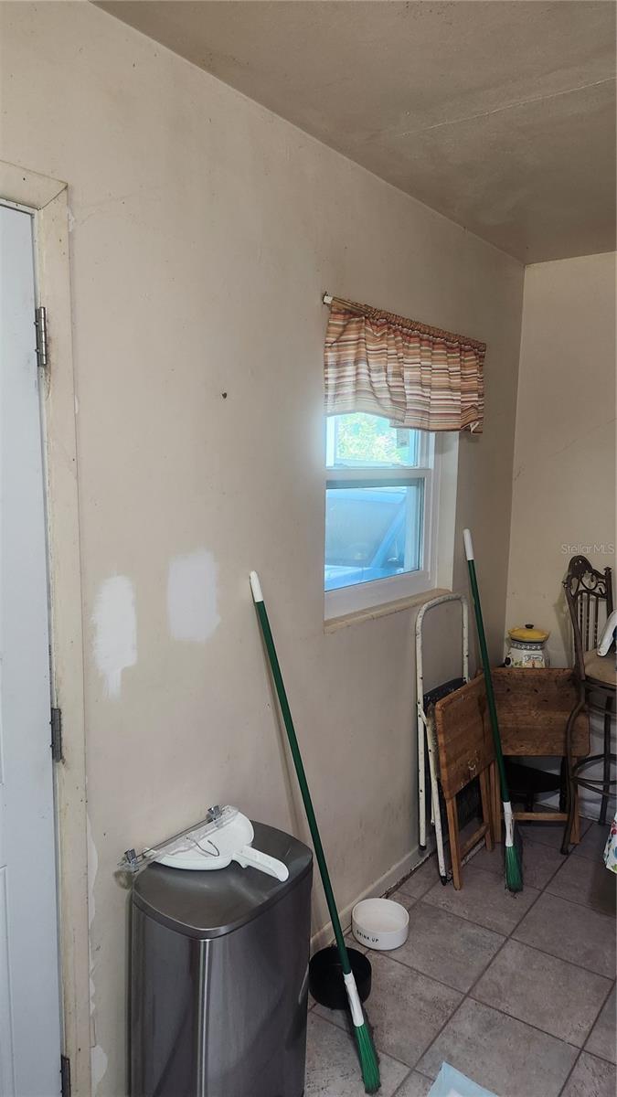 Image 15 of 27 For 736 San Christopher Drive