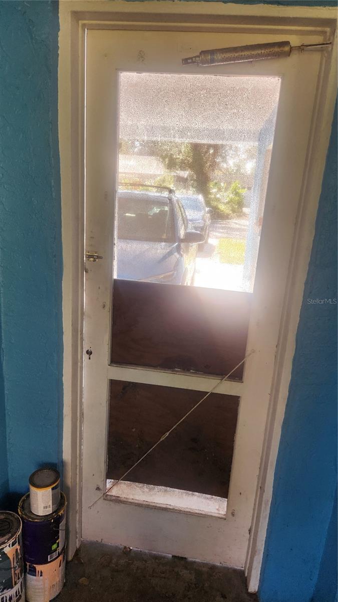 Image 17 of 27 For 736 San Christopher Drive