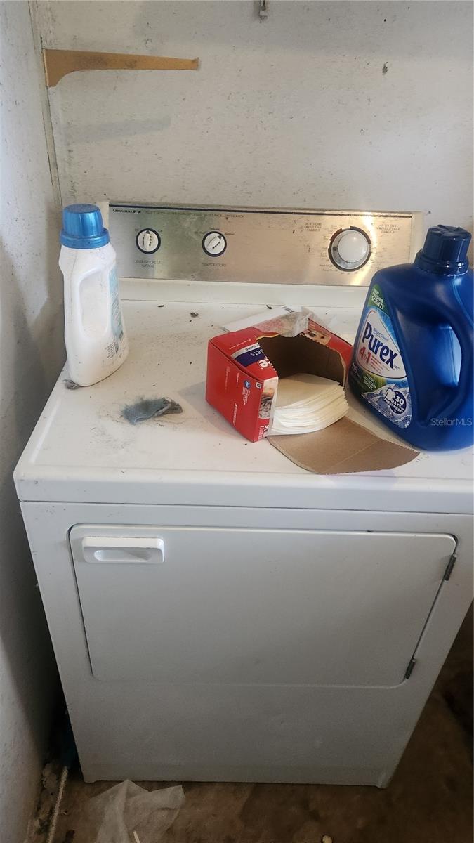 Image 18 of 27 For 736 San Christopher Drive