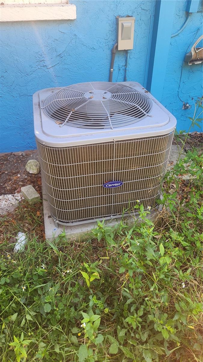 Image 23 of 27 For 736 San Christopher Drive