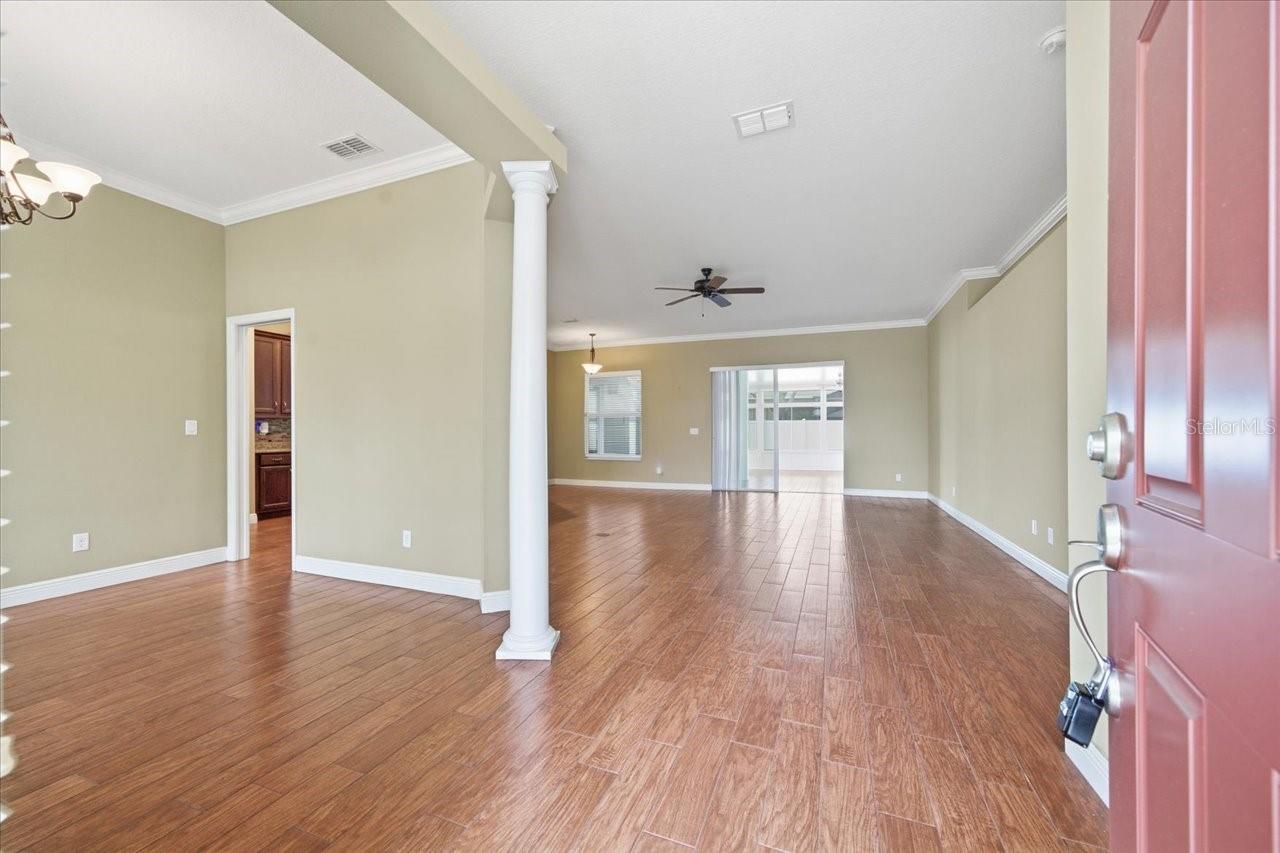 Image 11 of 39 For 3017 Via Siena Street