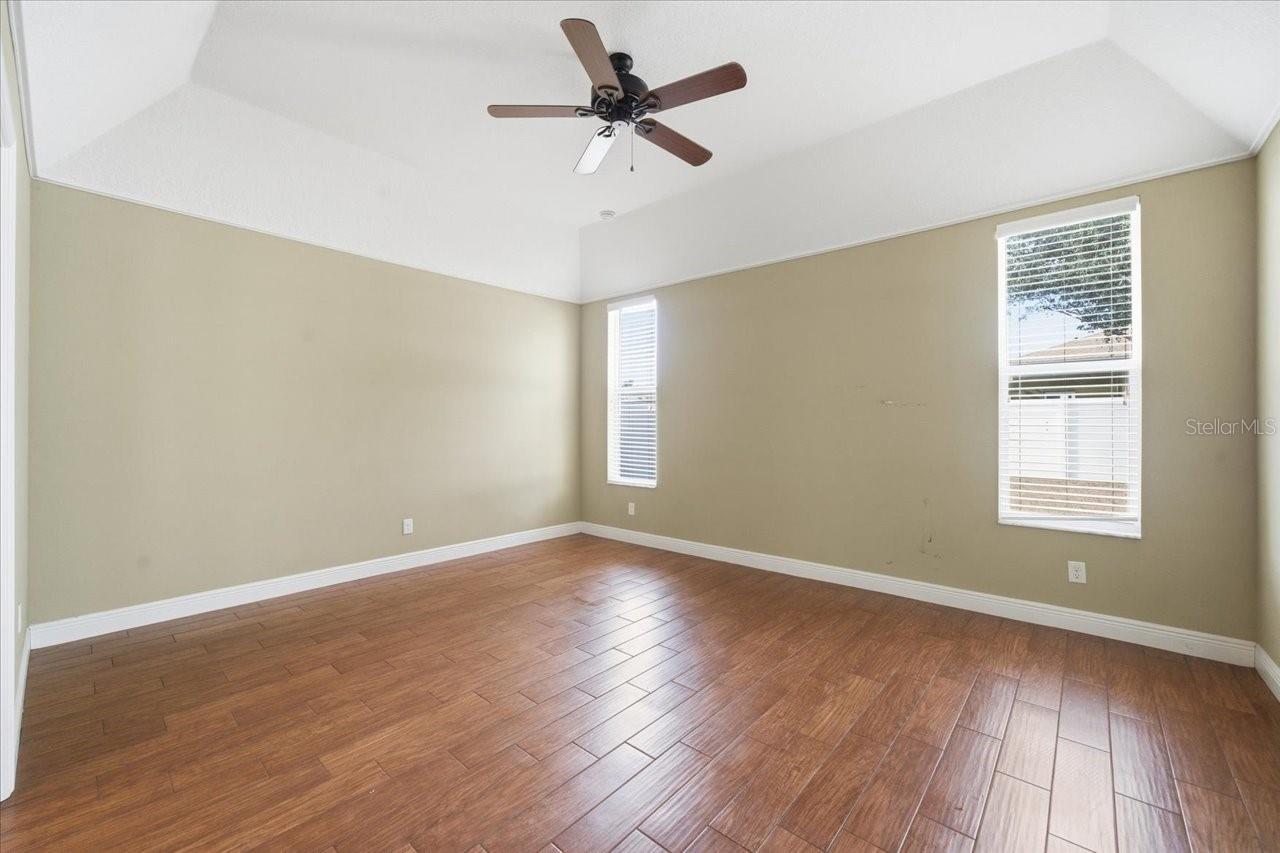 Image 19 of 39 For 3017 Via Siena Street