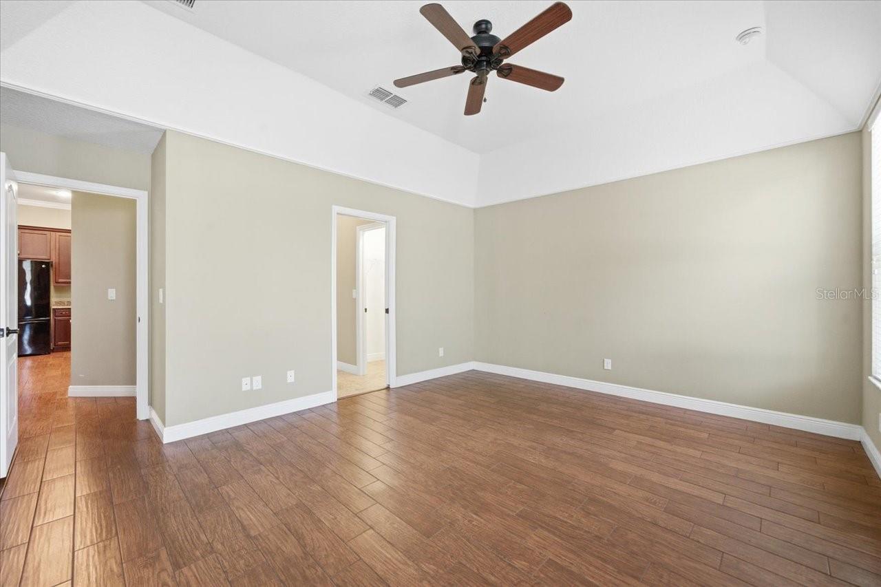 Image 22 of 39 For 3017 Via Siena Street