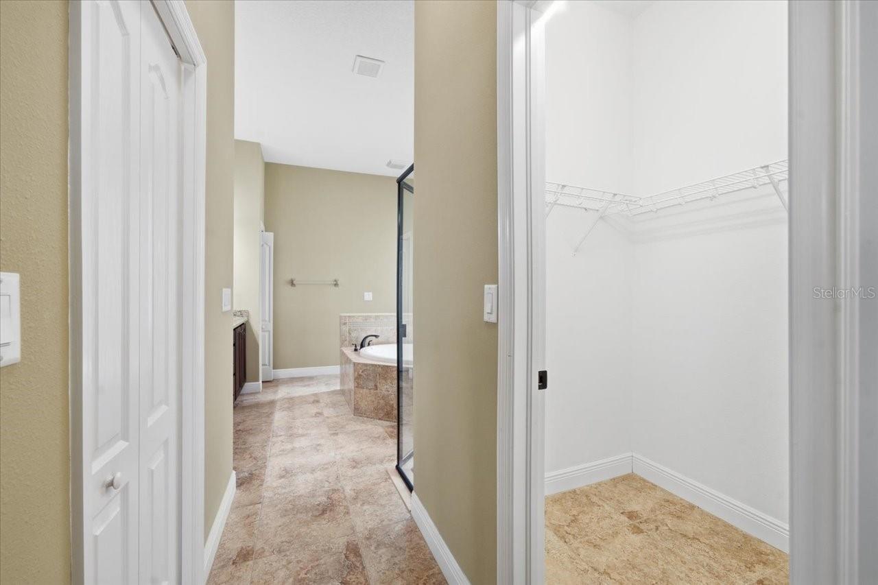 Image 25 of 39 For 3017 Via Siena Street