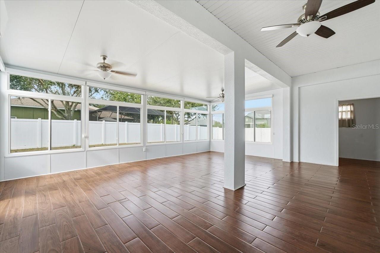 Image 32 of 39 For 3017 Via Siena Street