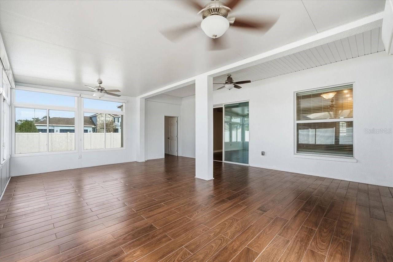 Image 33 of 39 For 3017 Via Siena Street