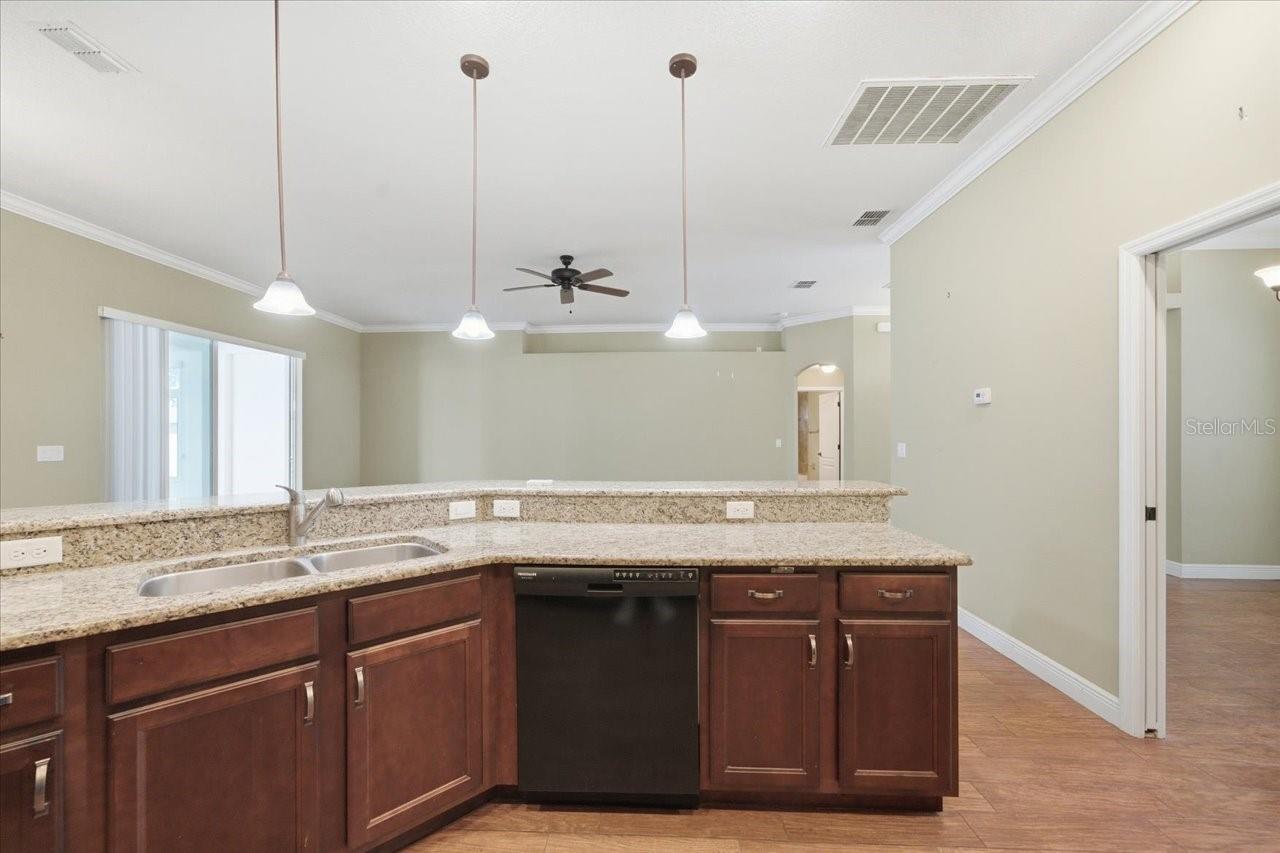 Image 8 of 39 For 3017 Via Siena Street