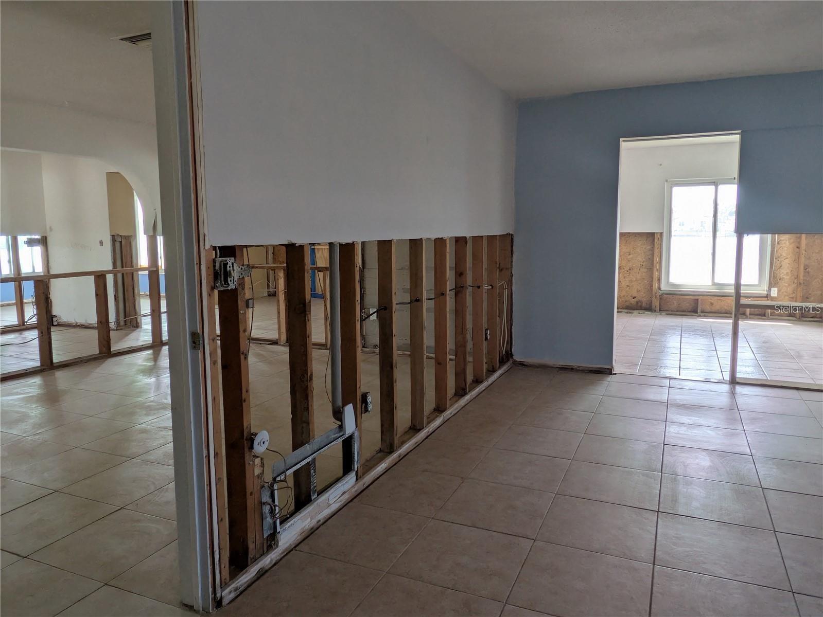 Image 16 of 20 For 5930 Bahama Way N