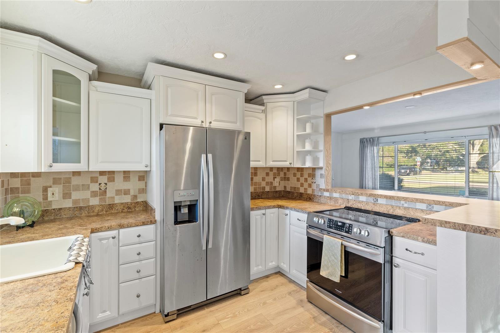 Image 21 of 49 For 226 75th Street N