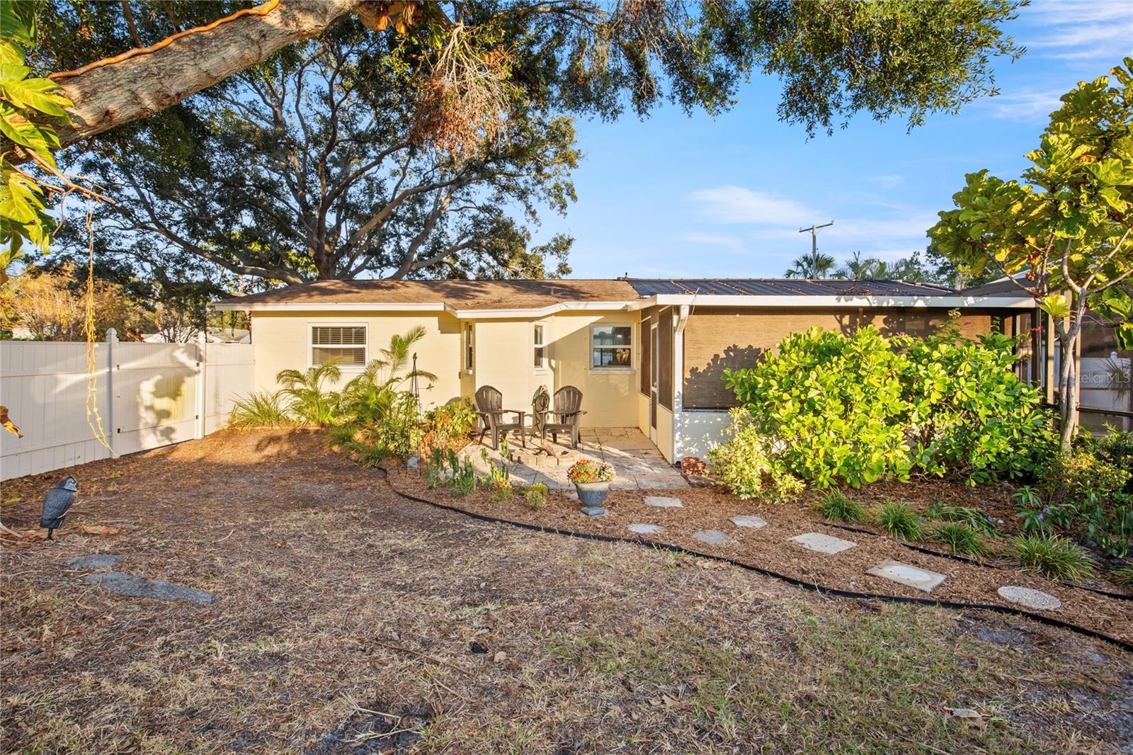 Image 36 of 49 For 226 75th Street N