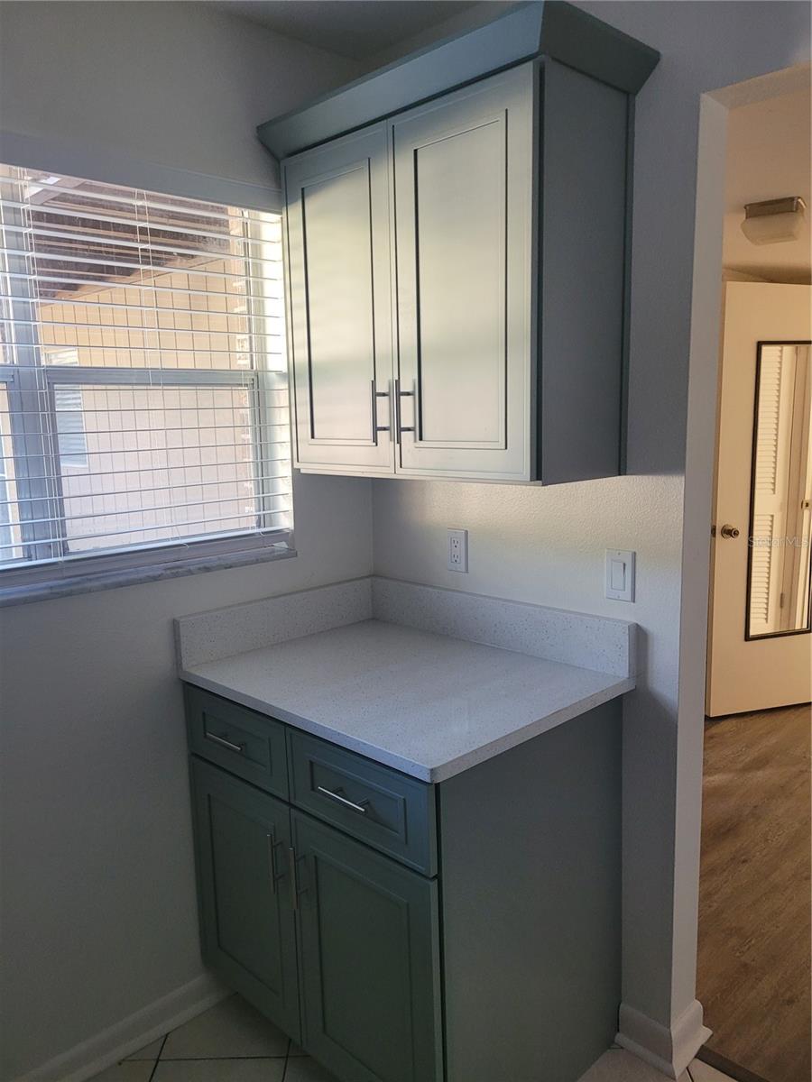 Image 6 of 18 For 10485 Carrollbrook Circle 120