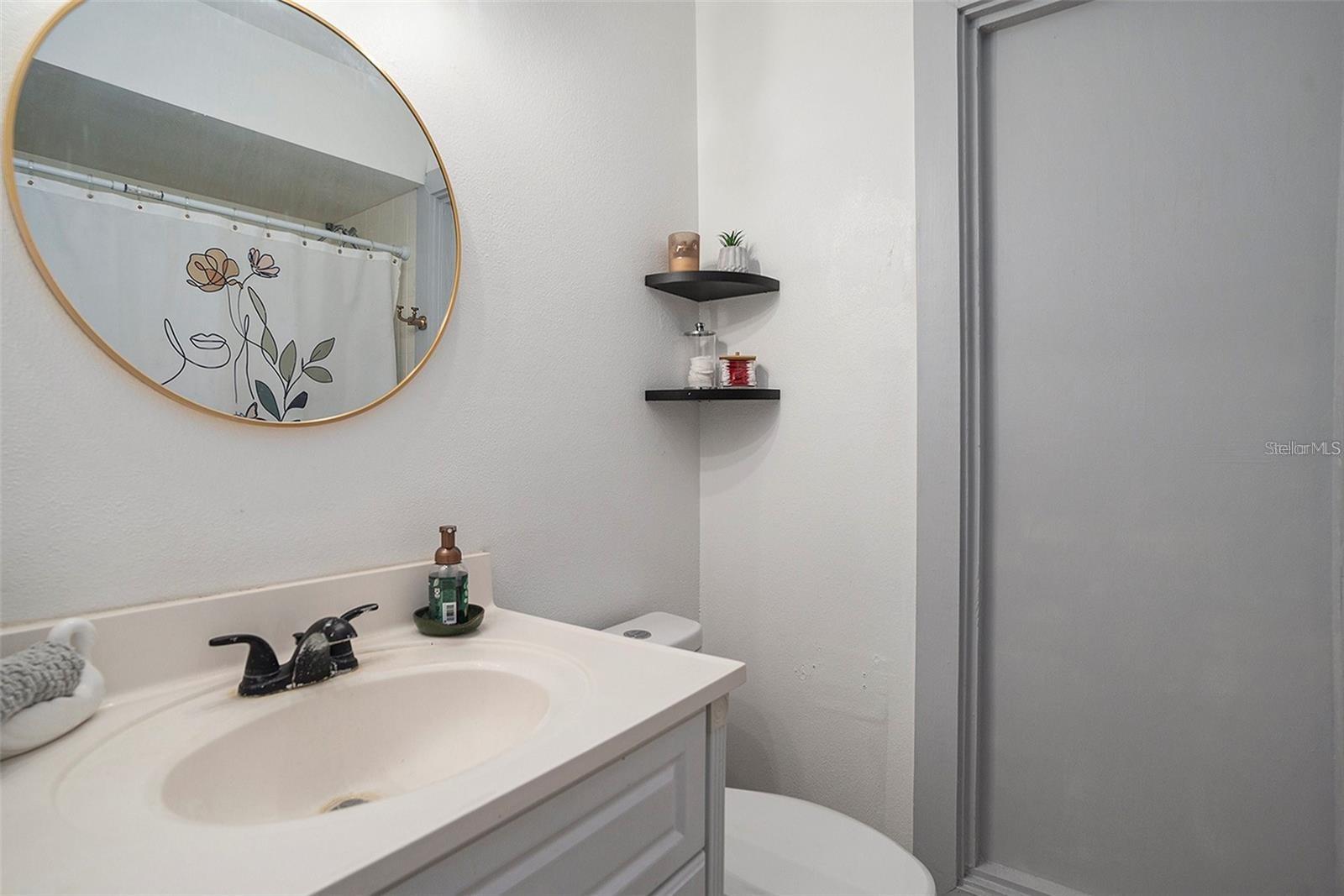 Image 16 of 30 For 15906 Country Farm Place