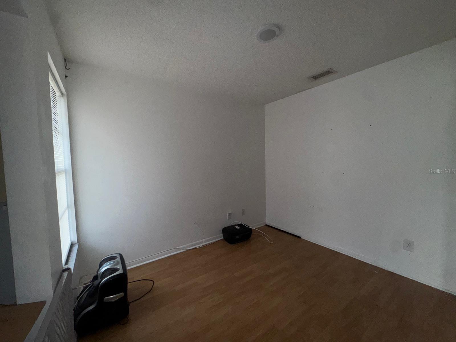 Image 18 of 30 For 15906 Country Farm Place