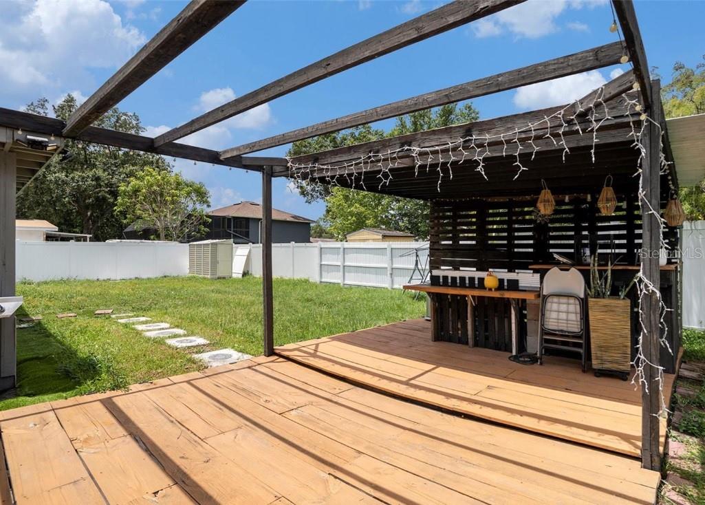 Image 27 of 30 For 15906 Country Farm Place