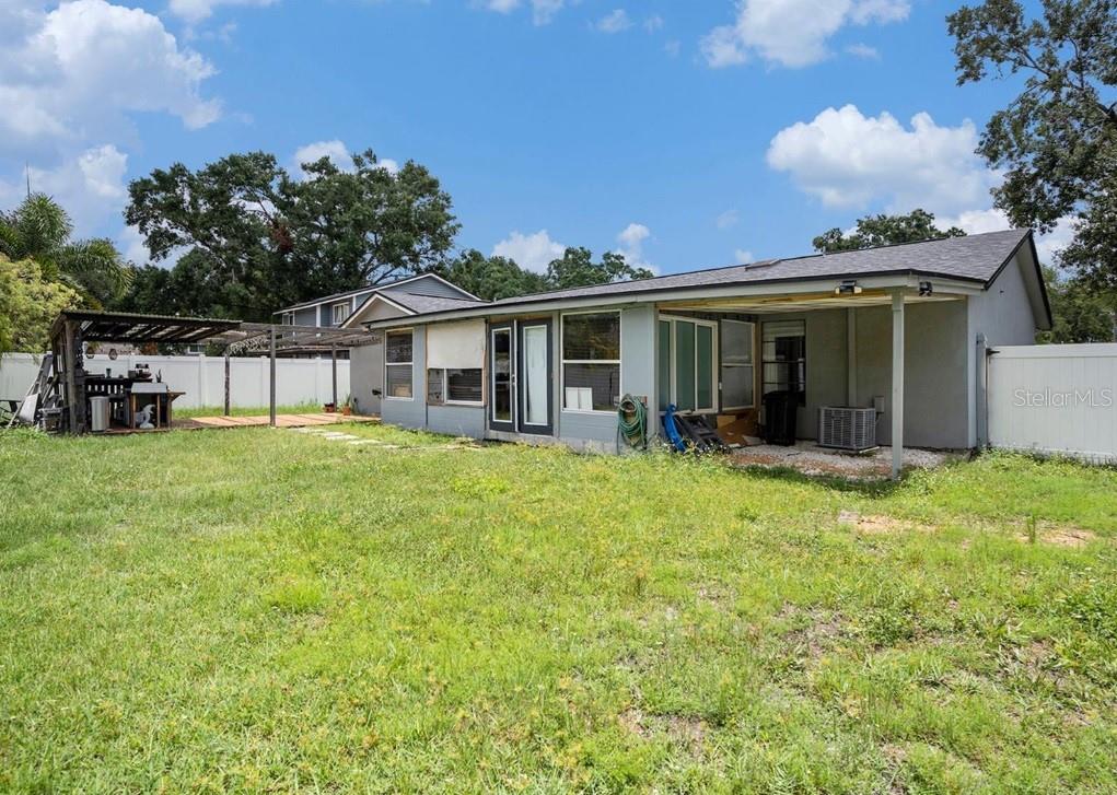 Image 28 of 30 For 15906 Country Farm Place