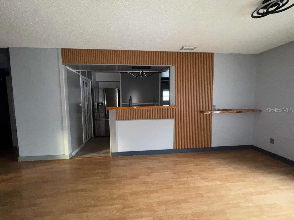 Image 8 of 30 For 15906 Country Farm Place