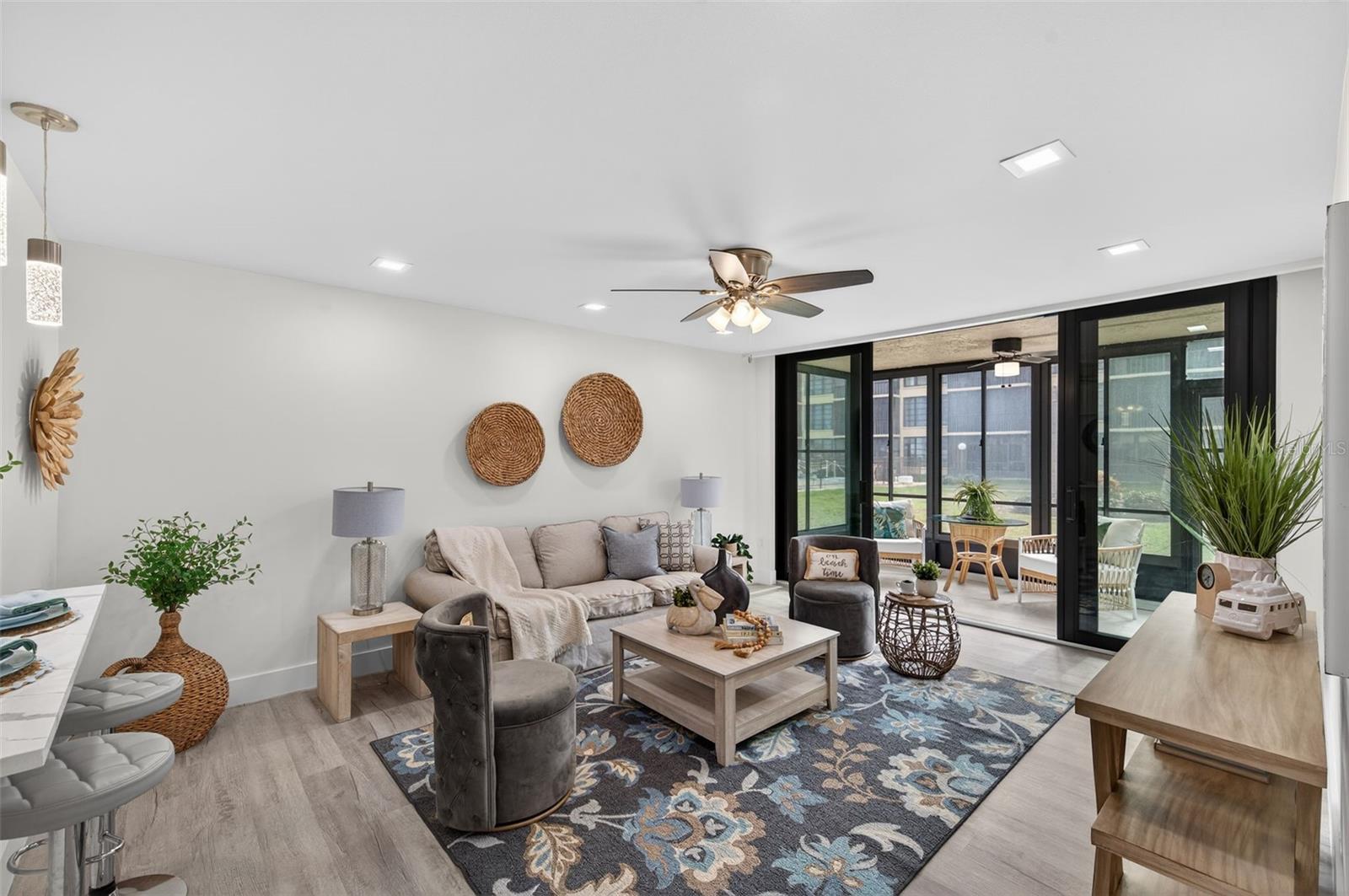 Image 28 of 42 For 19701 Gulf Boulevard 120