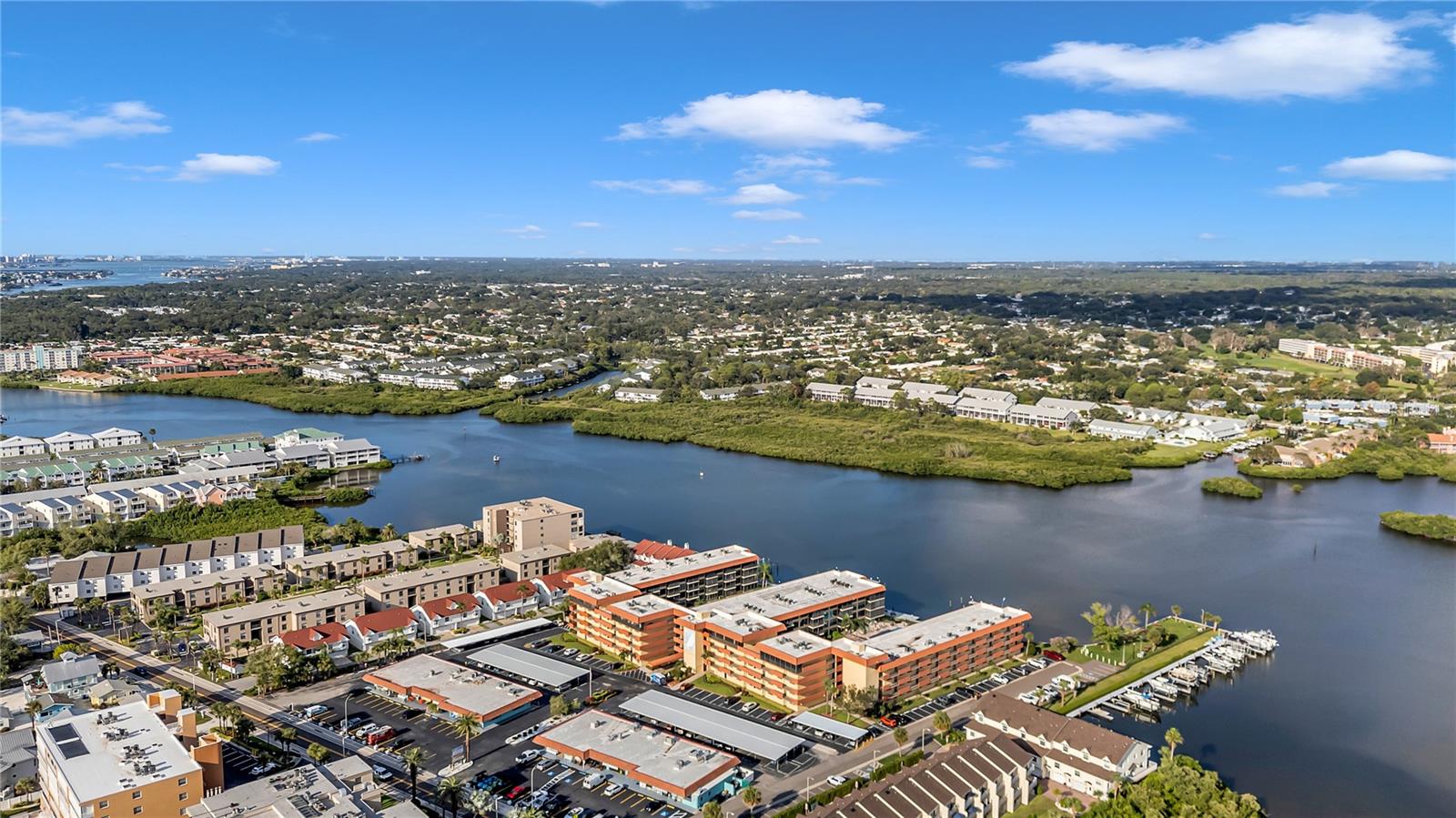 Image 40 of 42 For 19701 Gulf Boulevard 120