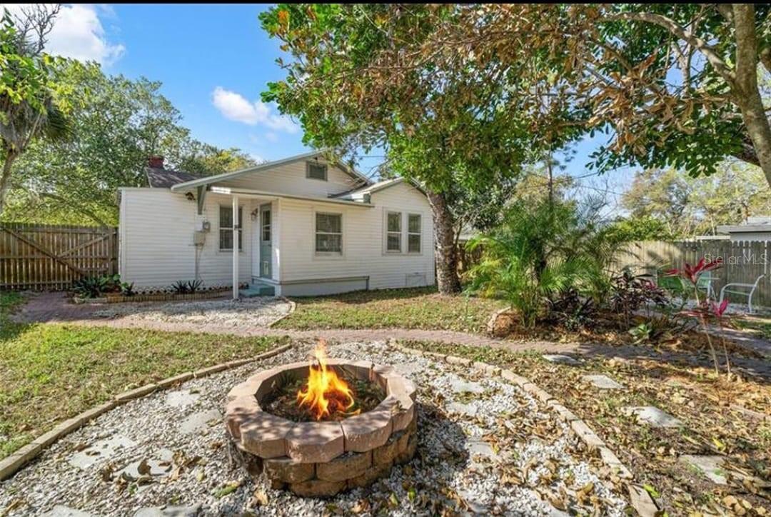 Image 9 of 11 For 1803 Douglas Avenue