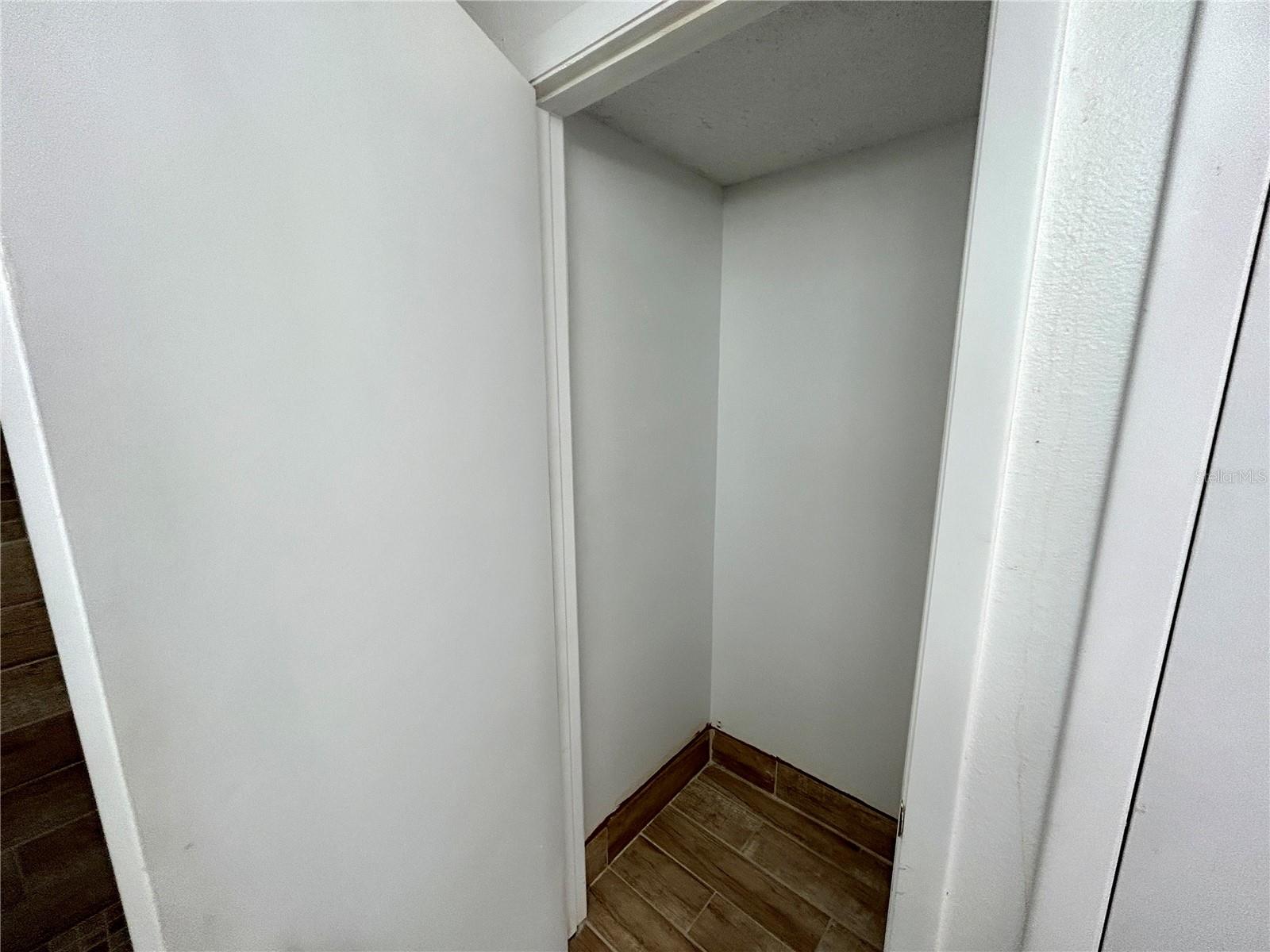 Image 15 of 17 For 8758 Mallard Reserve Drive 102