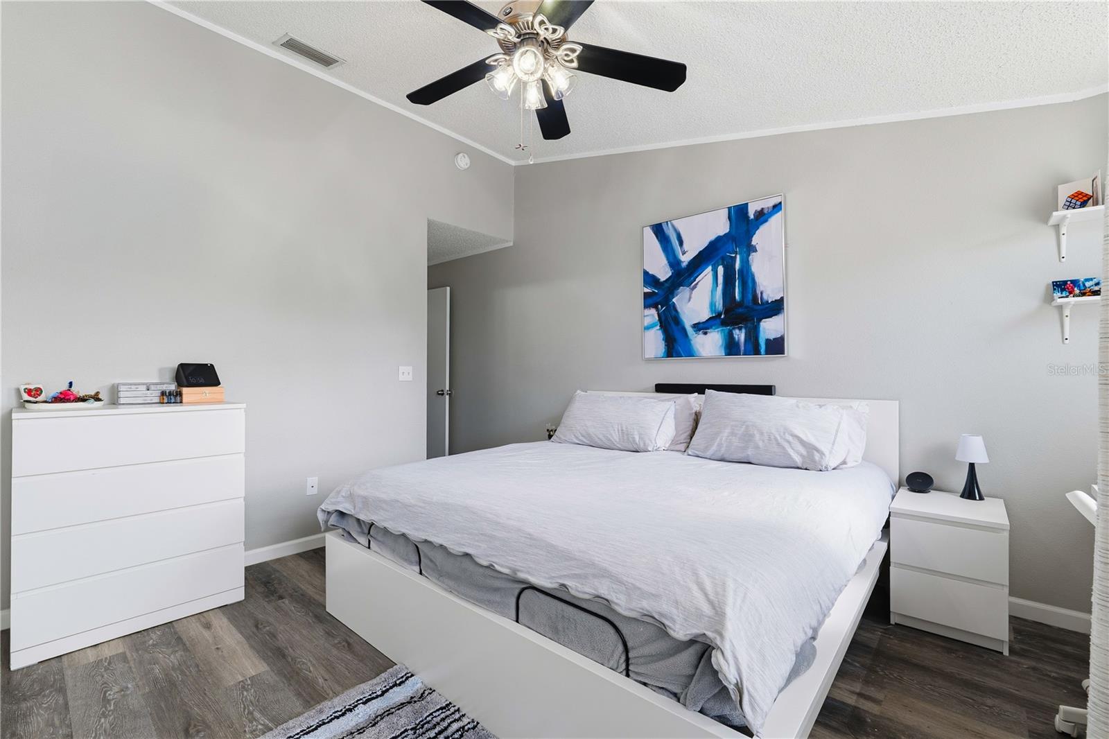 Image 14 of 50 For 429 Kensington Lake Circle