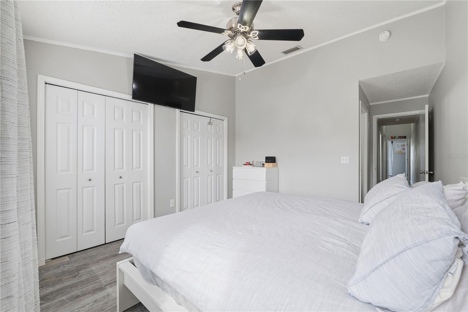 Image 15 of 50 For 429 Kensington Lake Circle