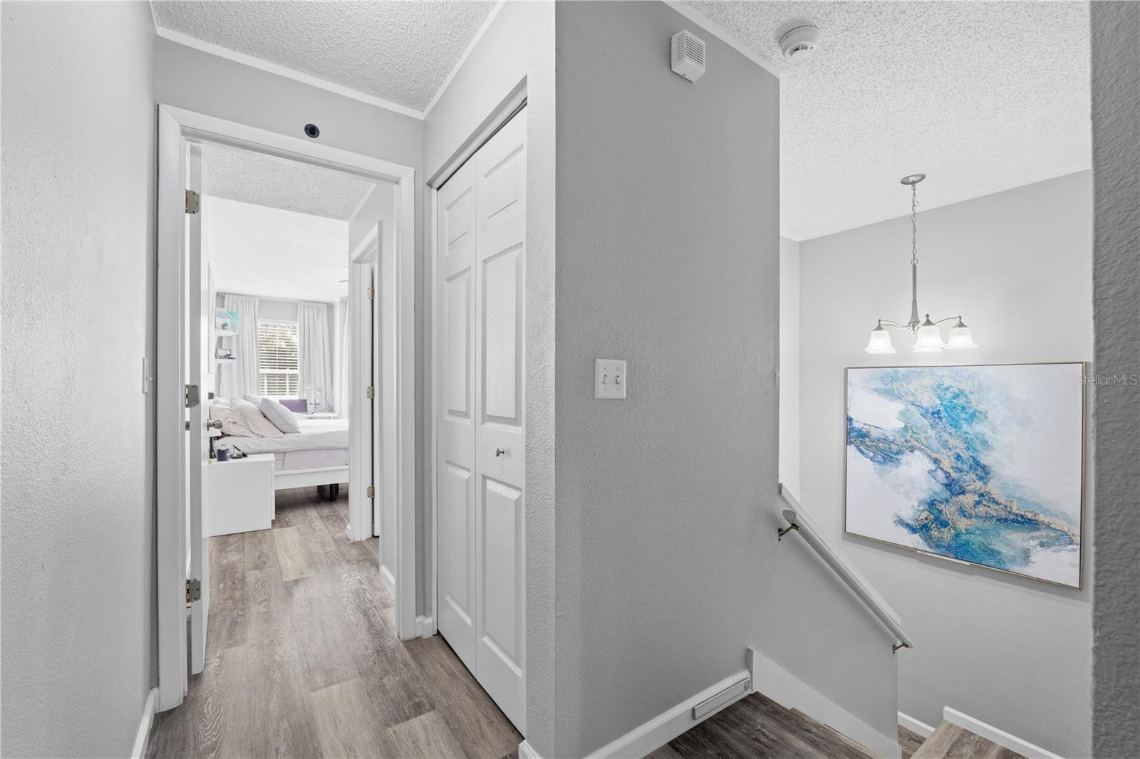 Image 17 of 50 For 429 Kensington Lake Circle