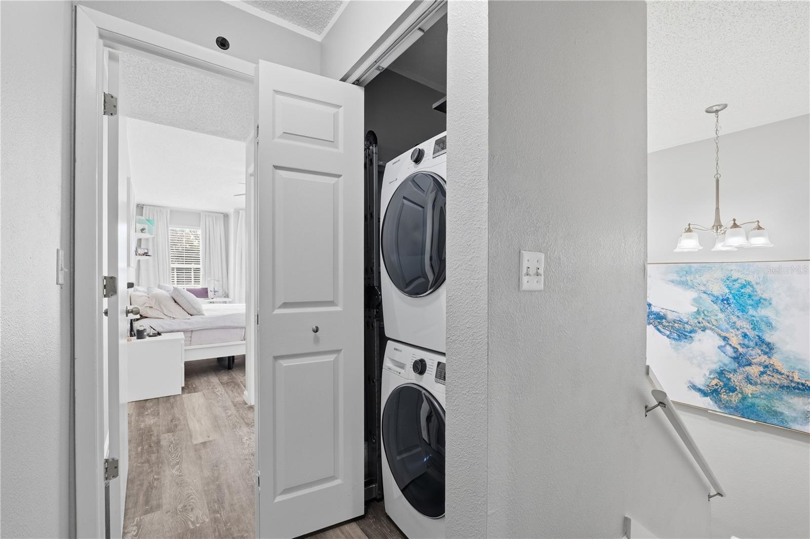 Image 18 of 50 For 429 Kensington Lake Circle