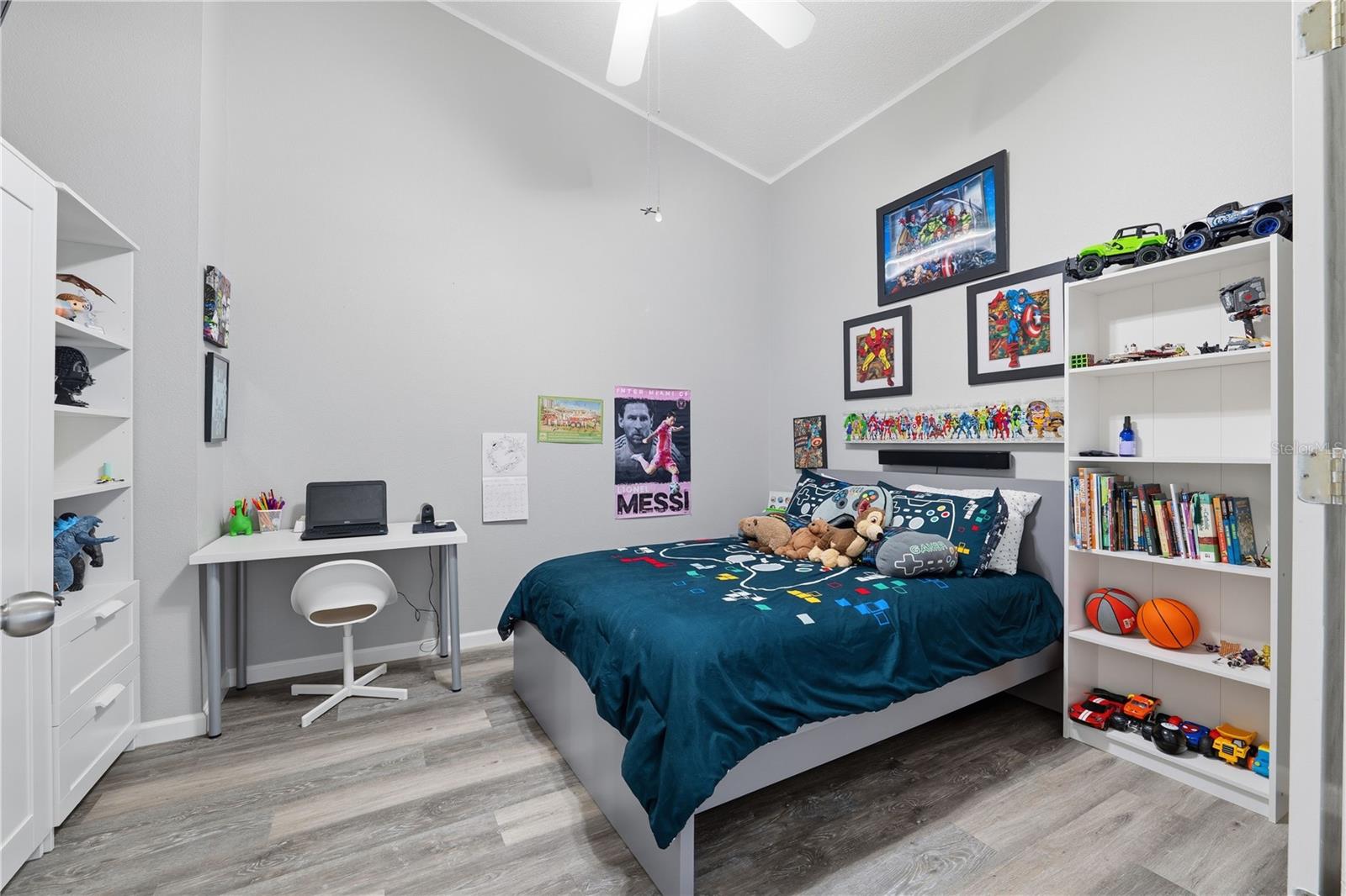 Image 23 of 50 For 429 Kensington Lake Circle