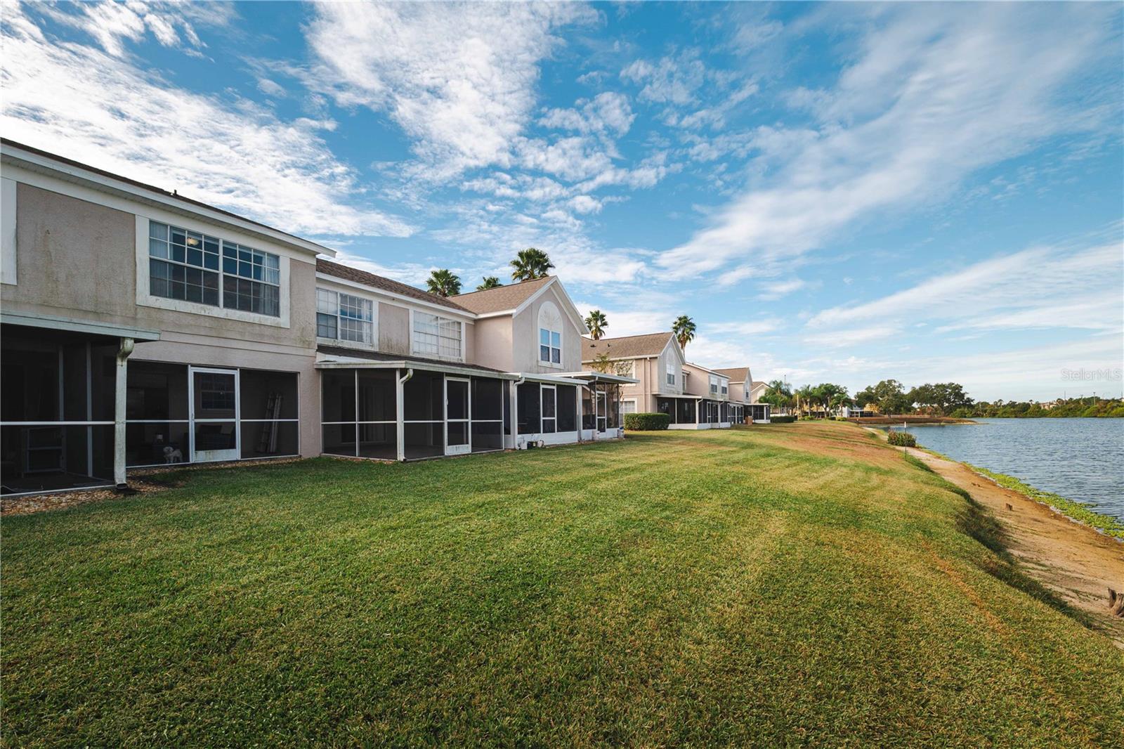 Image 27 of 50 For 429 Kensington Lake Circle