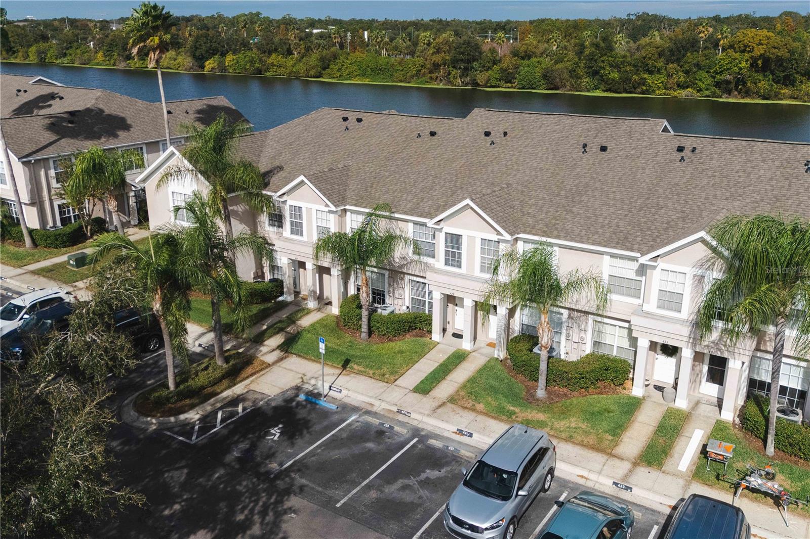 Image 34 of 50 For 429 Kensington Lake Circle