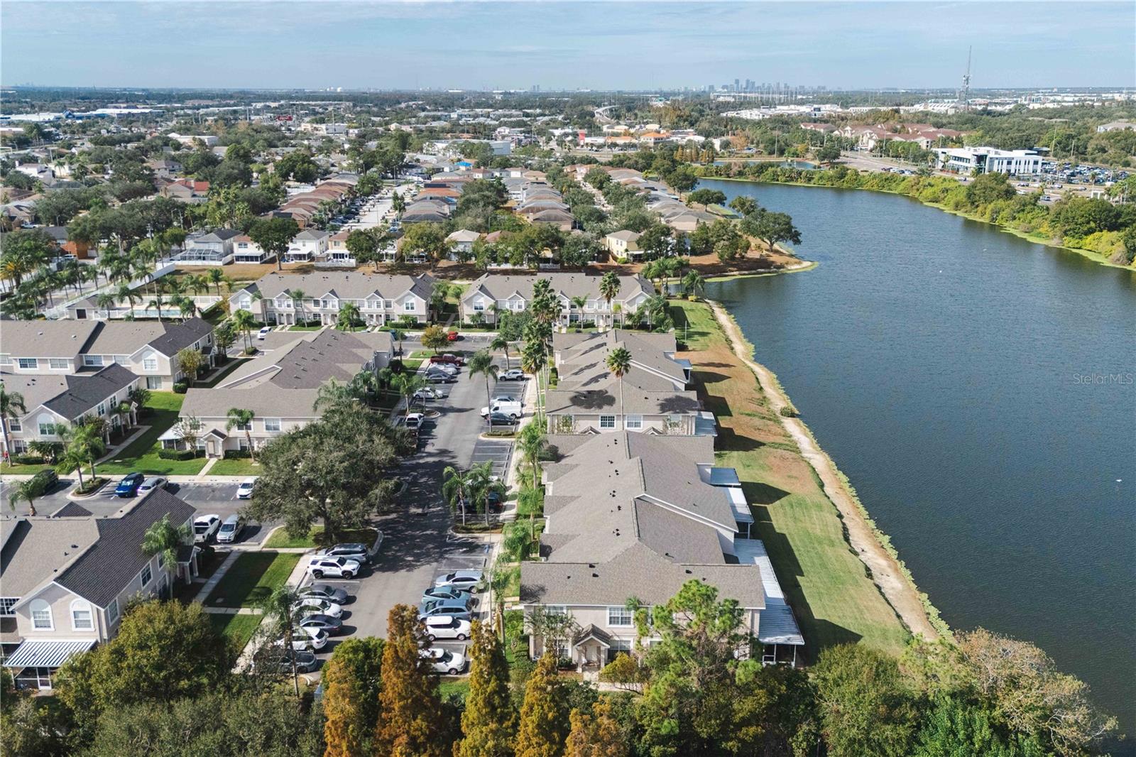 Image 35 of 50 For 429 Kensington Lake Circle