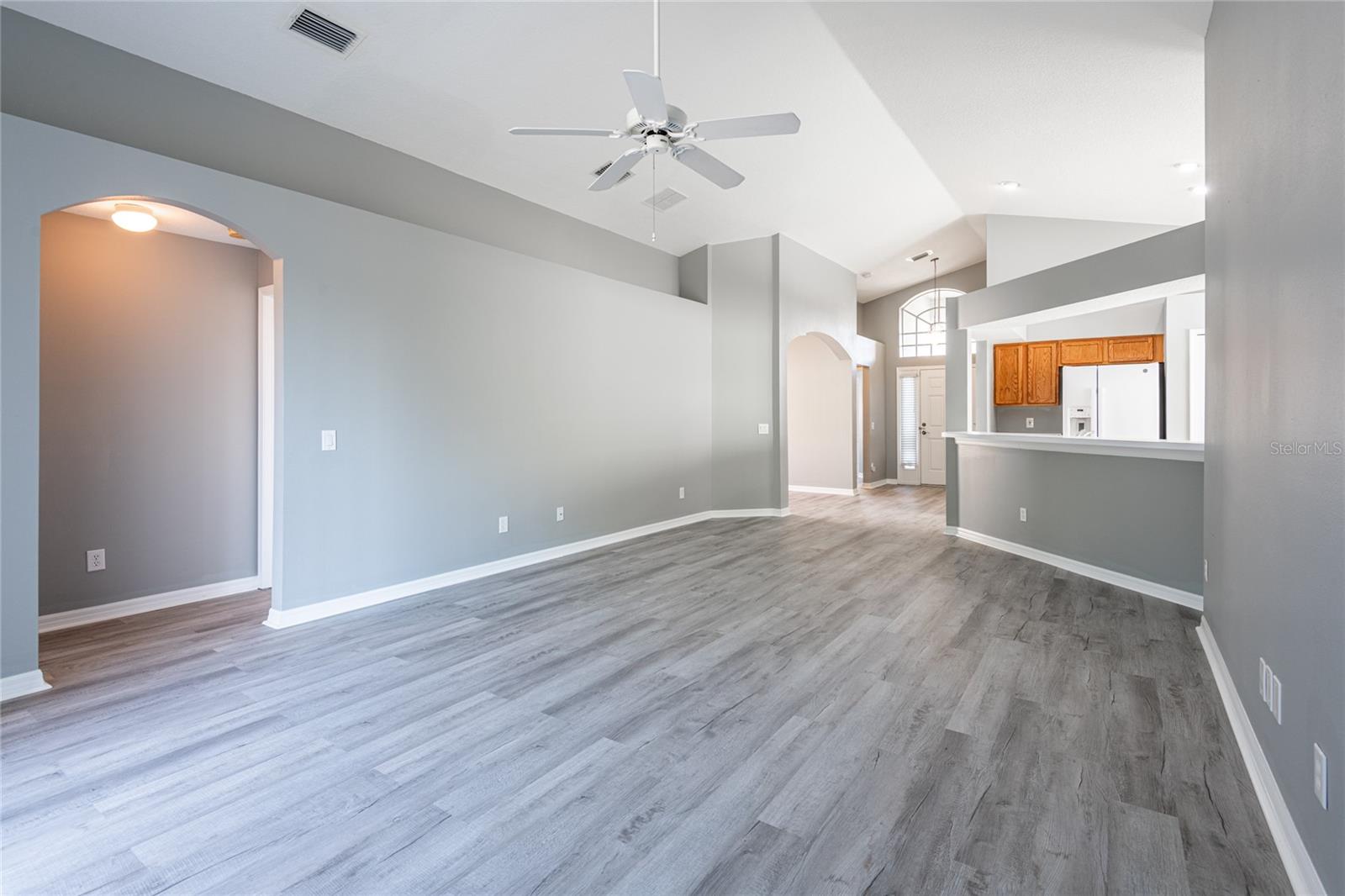 Image 11 of 41 For 2515 Butterfly Landing Drive