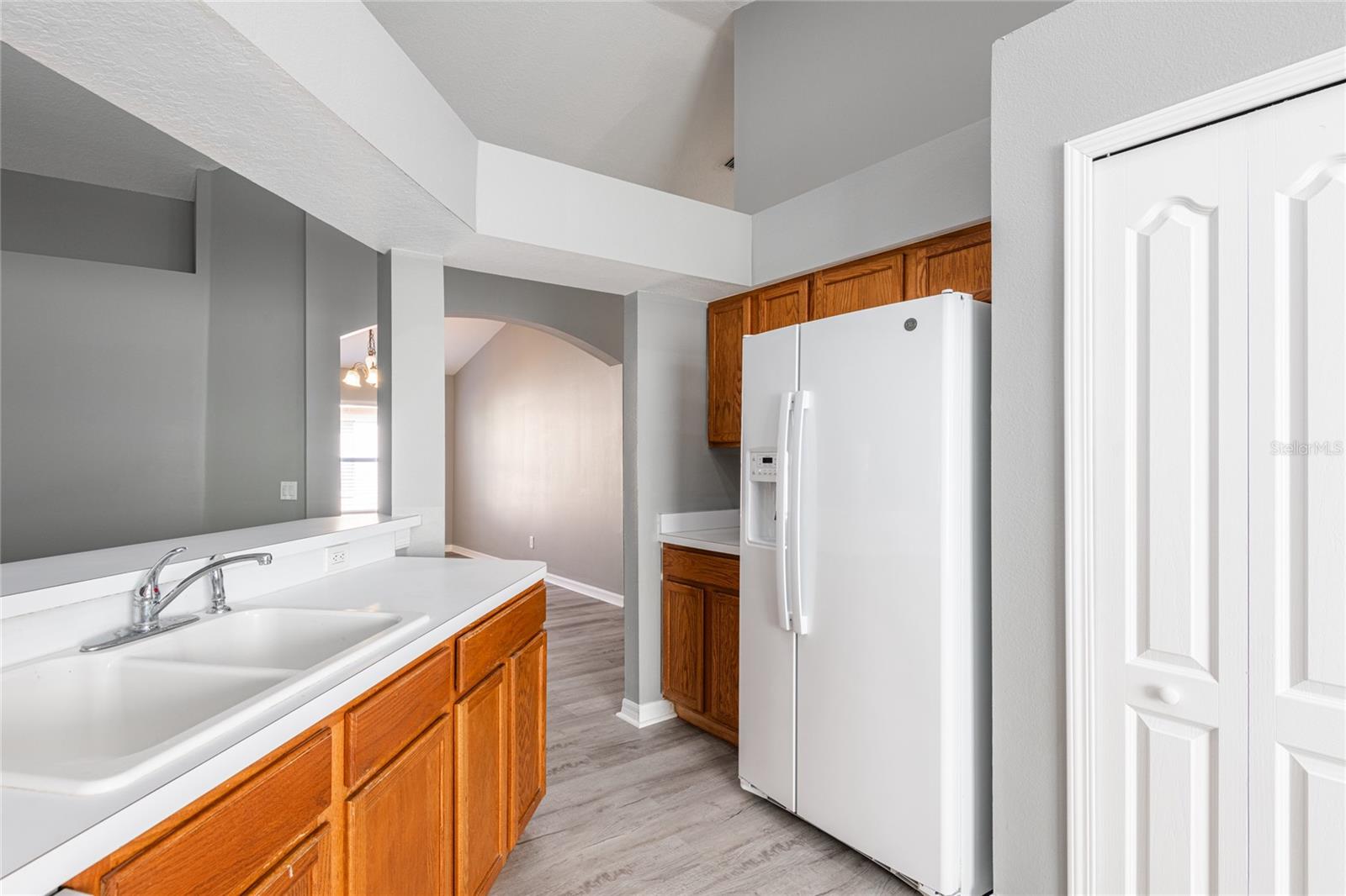 Image 18 of 41 For 2515 Butterfly Landing Drive