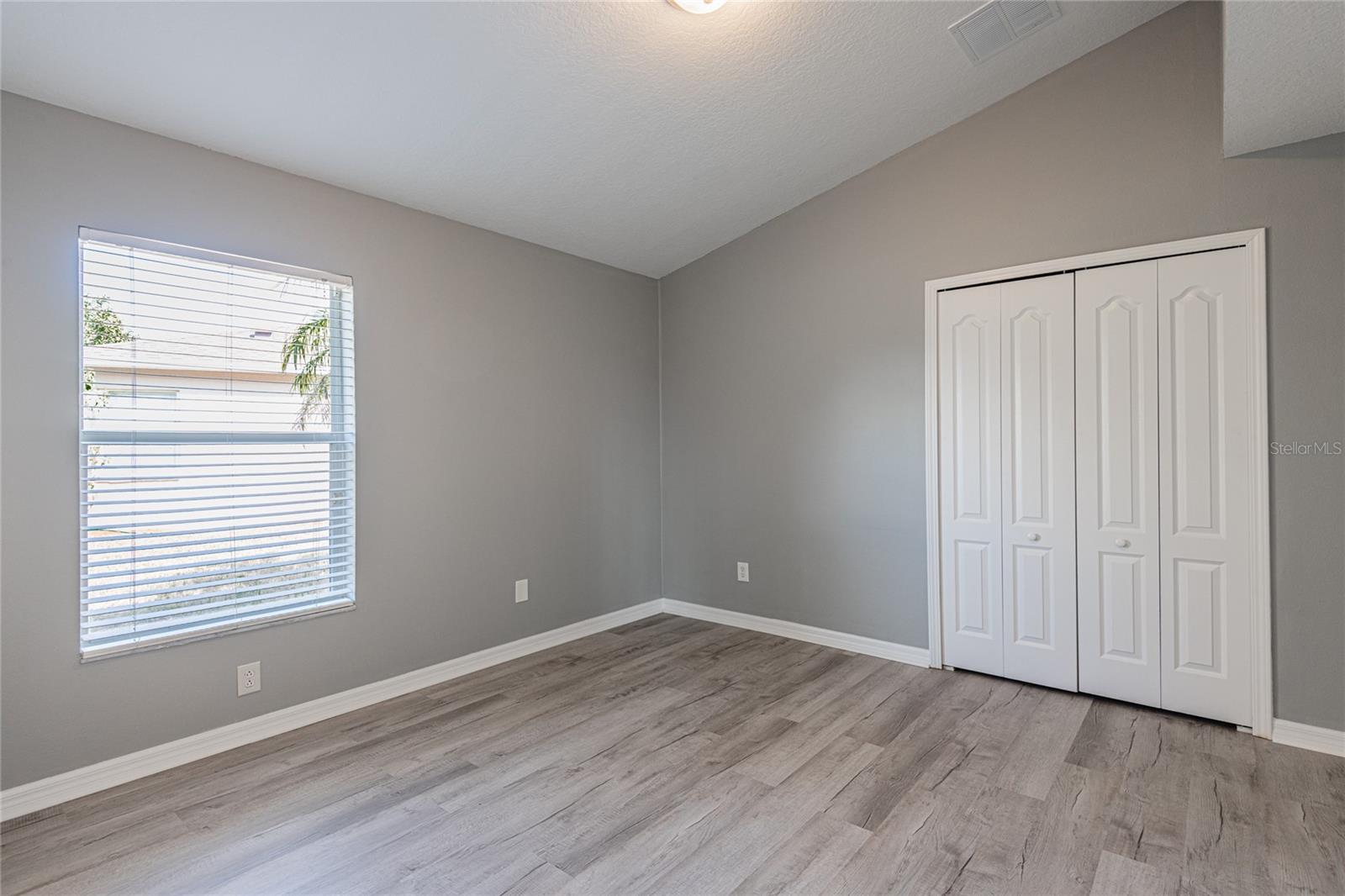 Image 28 of 41 For 2515 Butterfly Landing Drive