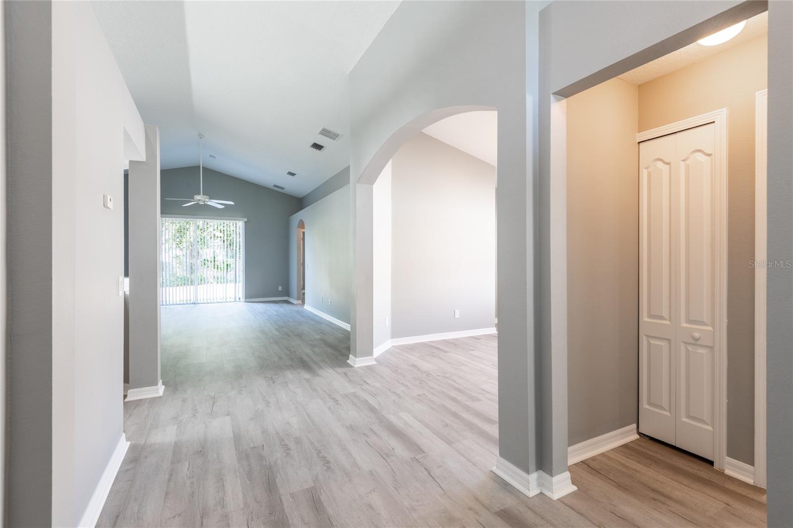 Image 5 of 41 For 2515 Butterfly Landing Drive