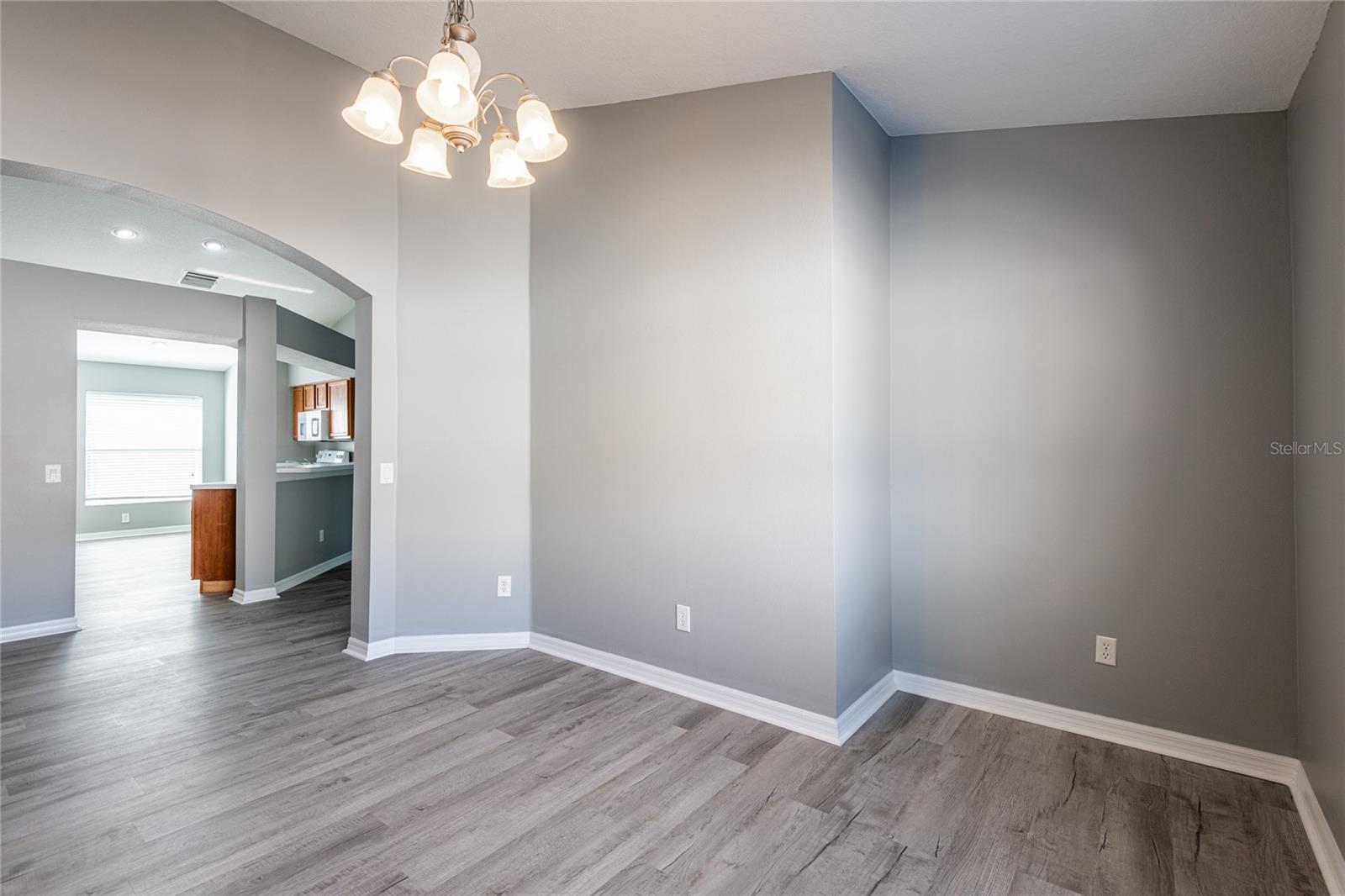 Image 7 of 41 For 2515 Butterfly Landing Drive