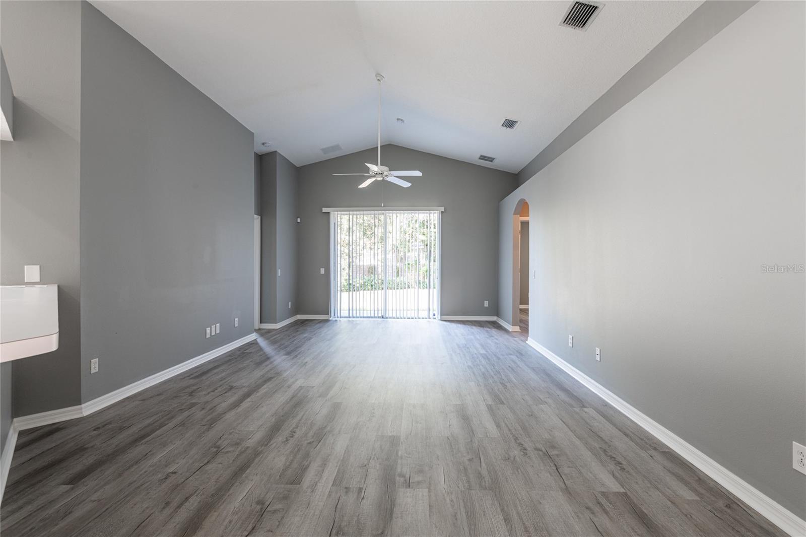 Image 8 of 41 For 2515 Butterfly Landing Drive