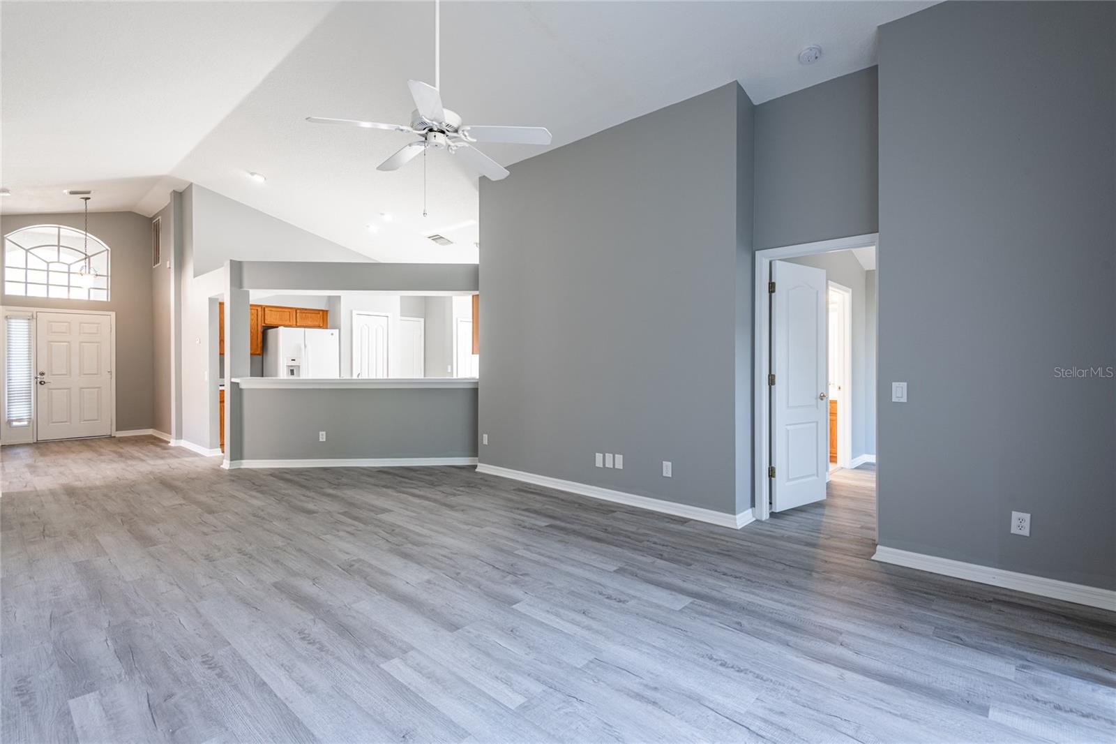 Image 9 of 41 For 2515 Butterfly Landing Drive