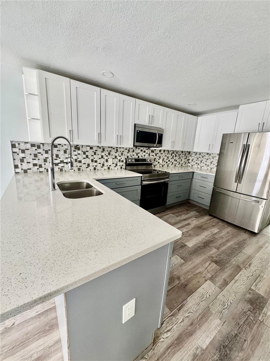 Image 12 of 19 For 3106 23rd Avenue